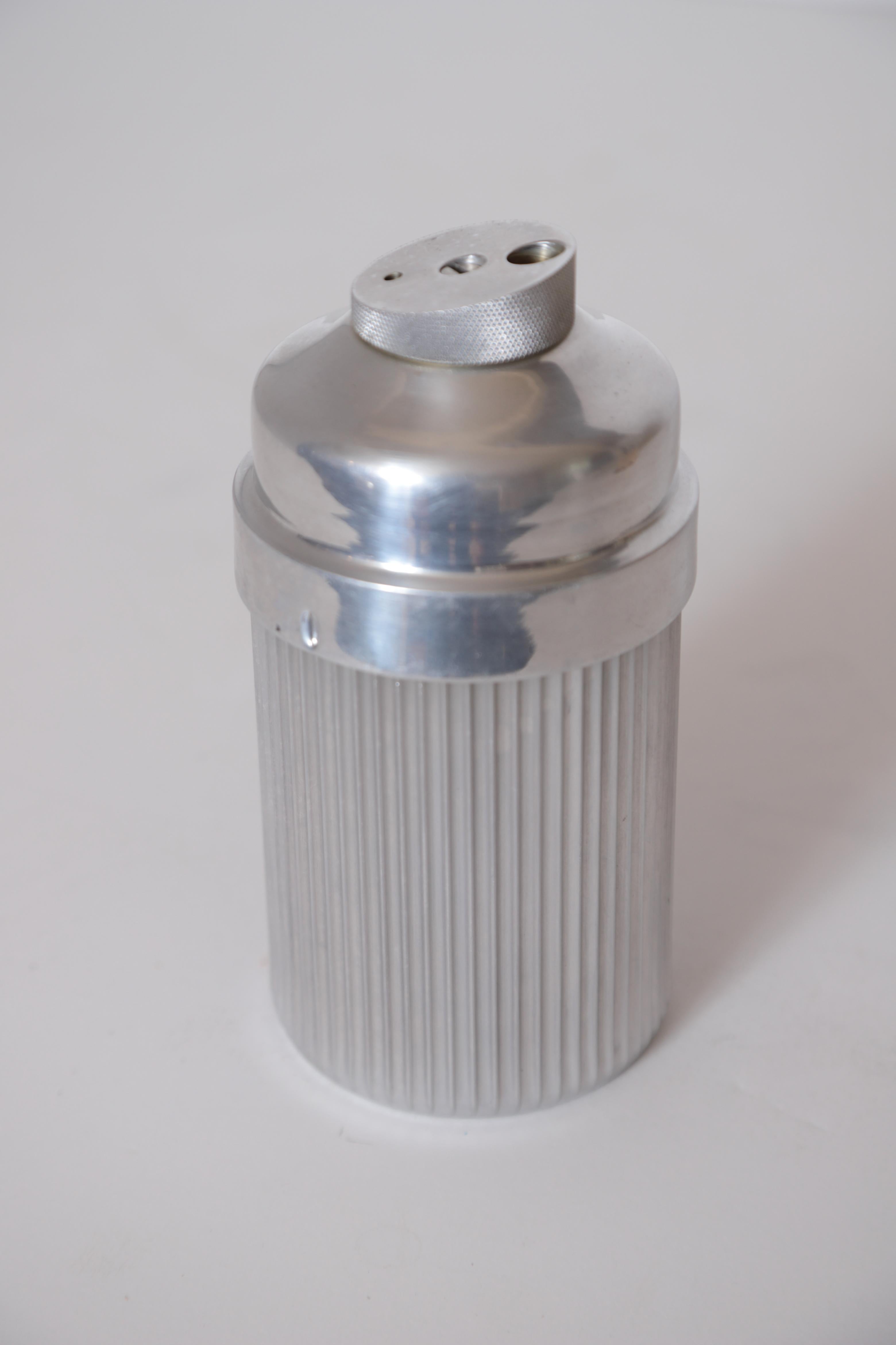 Machine Age Art Deco Eezee-Pour Cocktail Shaker Ribbed Aluminum, Emson Products 4