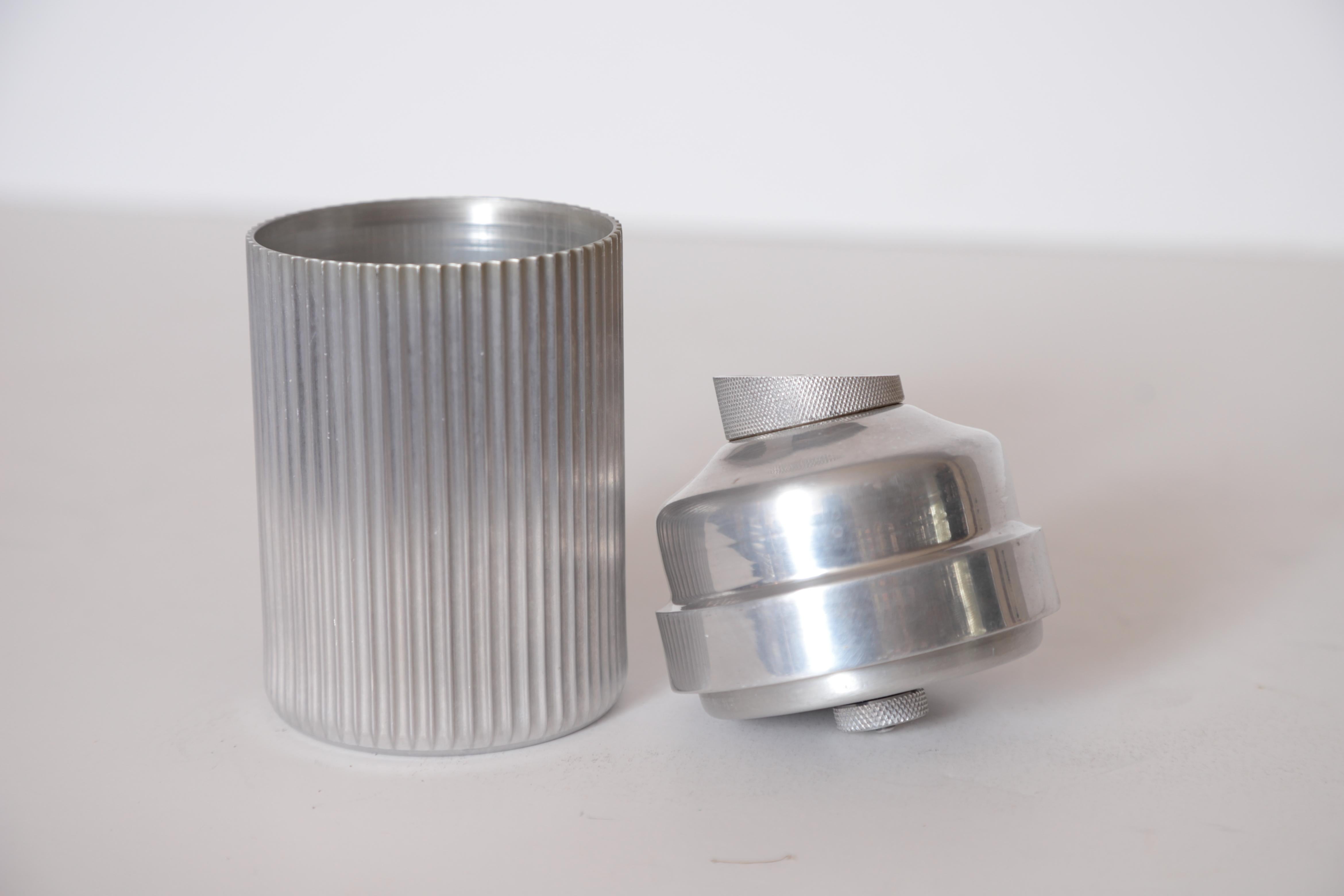 Machine Age Art Deco Eezee-Pour Cocktail Shaker Ribbed Aluminum, Emson Products 8
