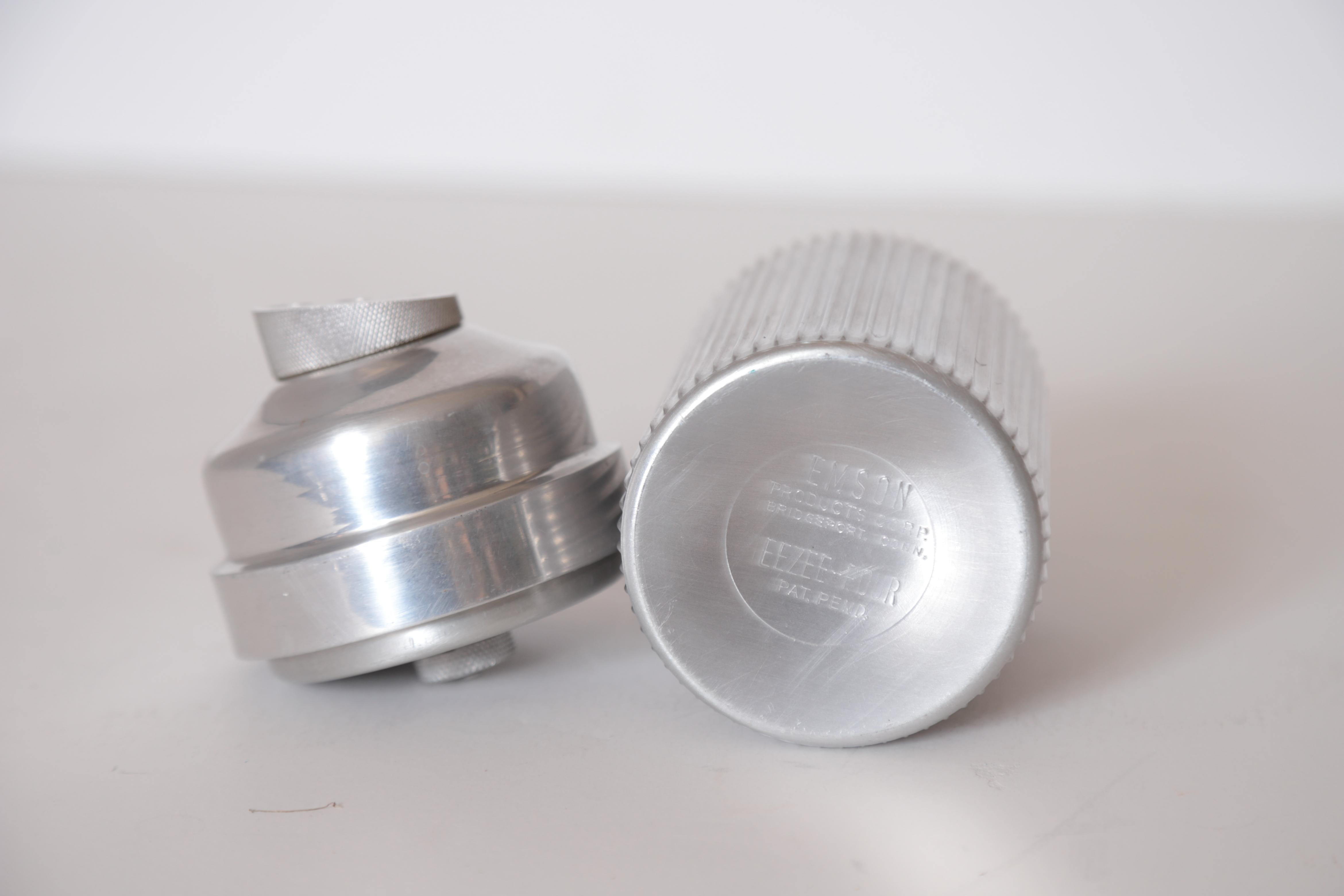 Machine Age Art Deco Eezee-Pour Cocktail Shaker Ribbed Aluminum, Emson Products 9
