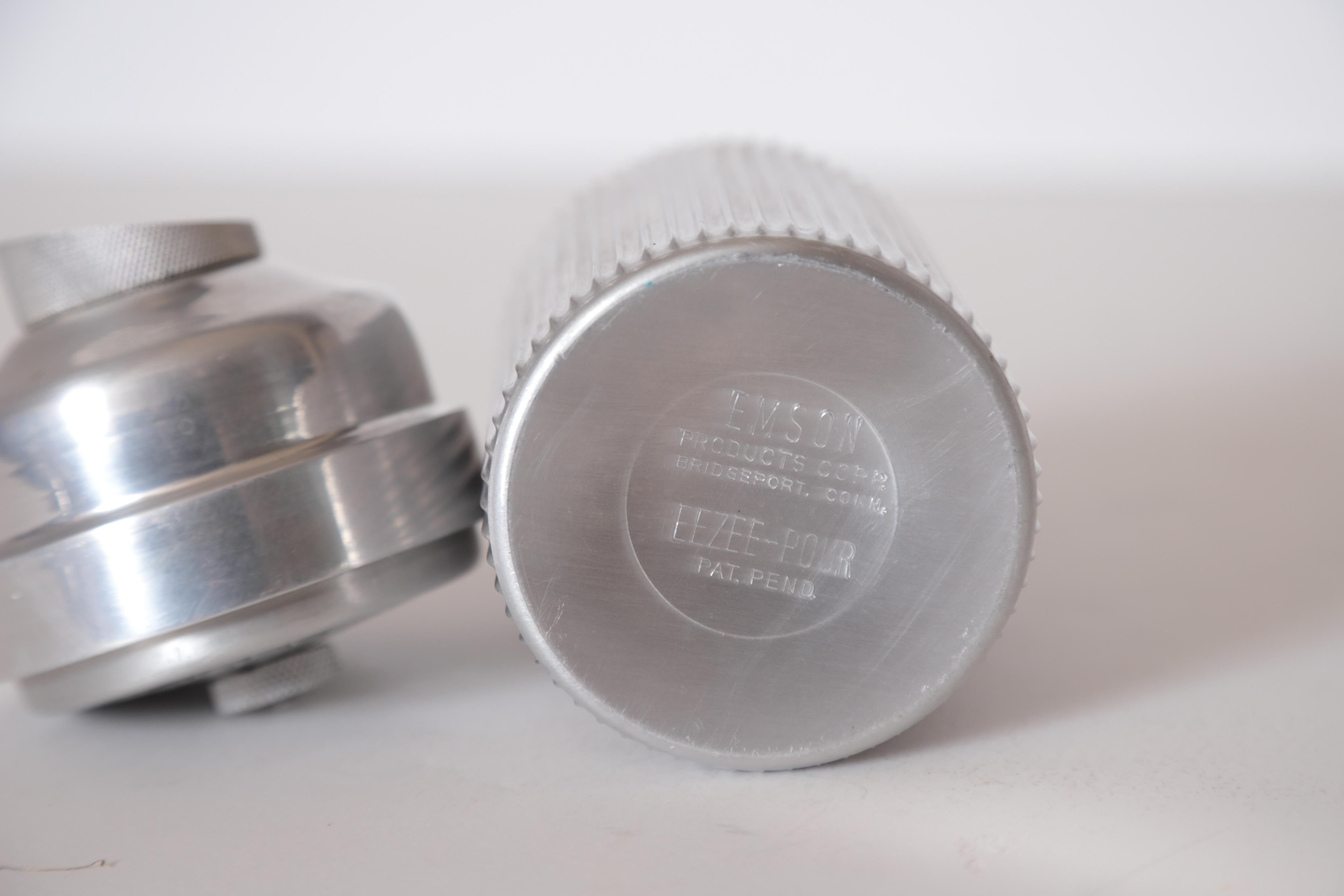 Machine Age Art Deco Eezee-Pour Cocktail Shaker Ribbed Aluminum, Emson Products 1