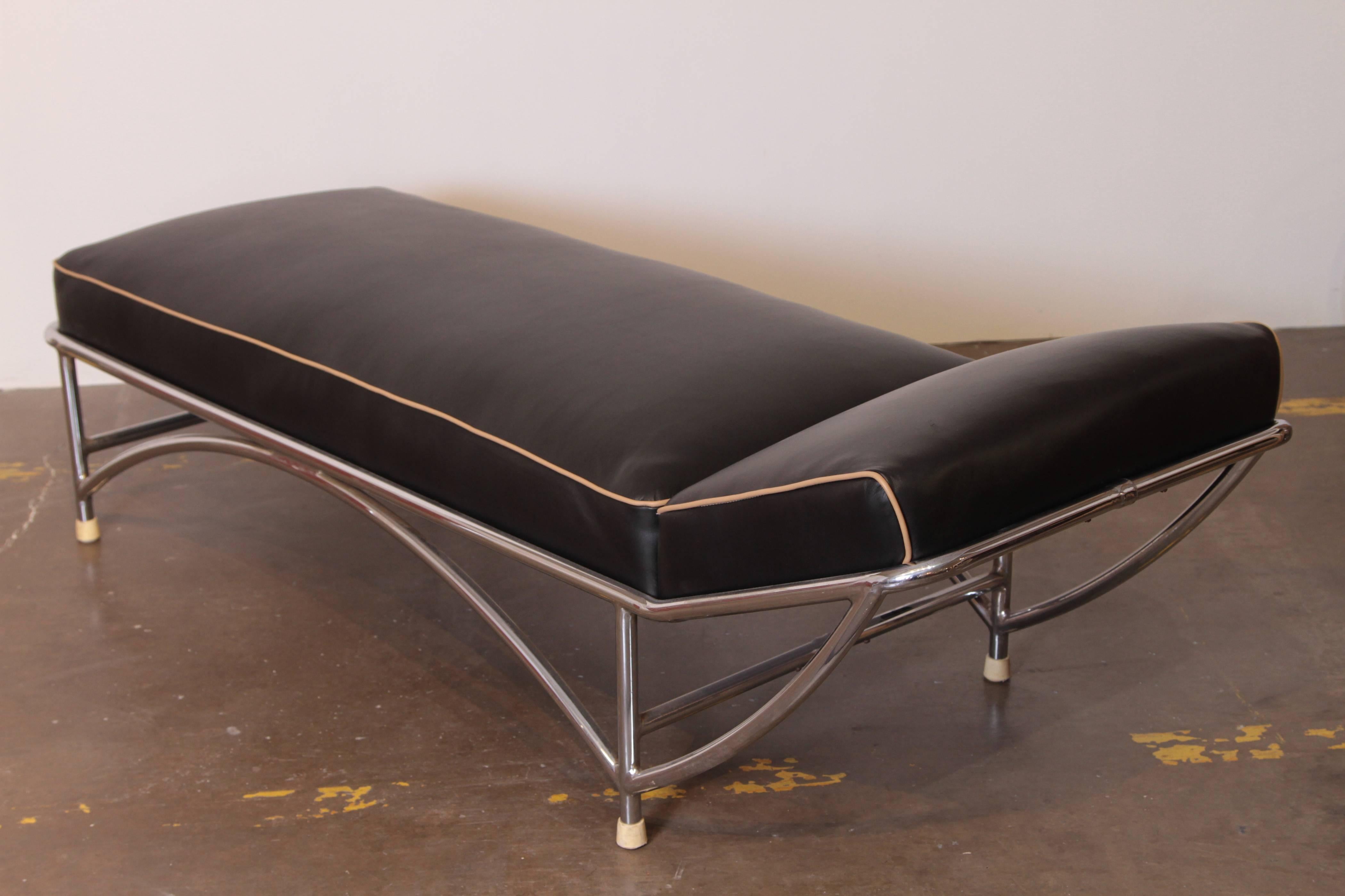 Machine Age Art Deco KEM Weber Daybed Lloyd Chromium Furniture In Good Condition In Dallas, TX