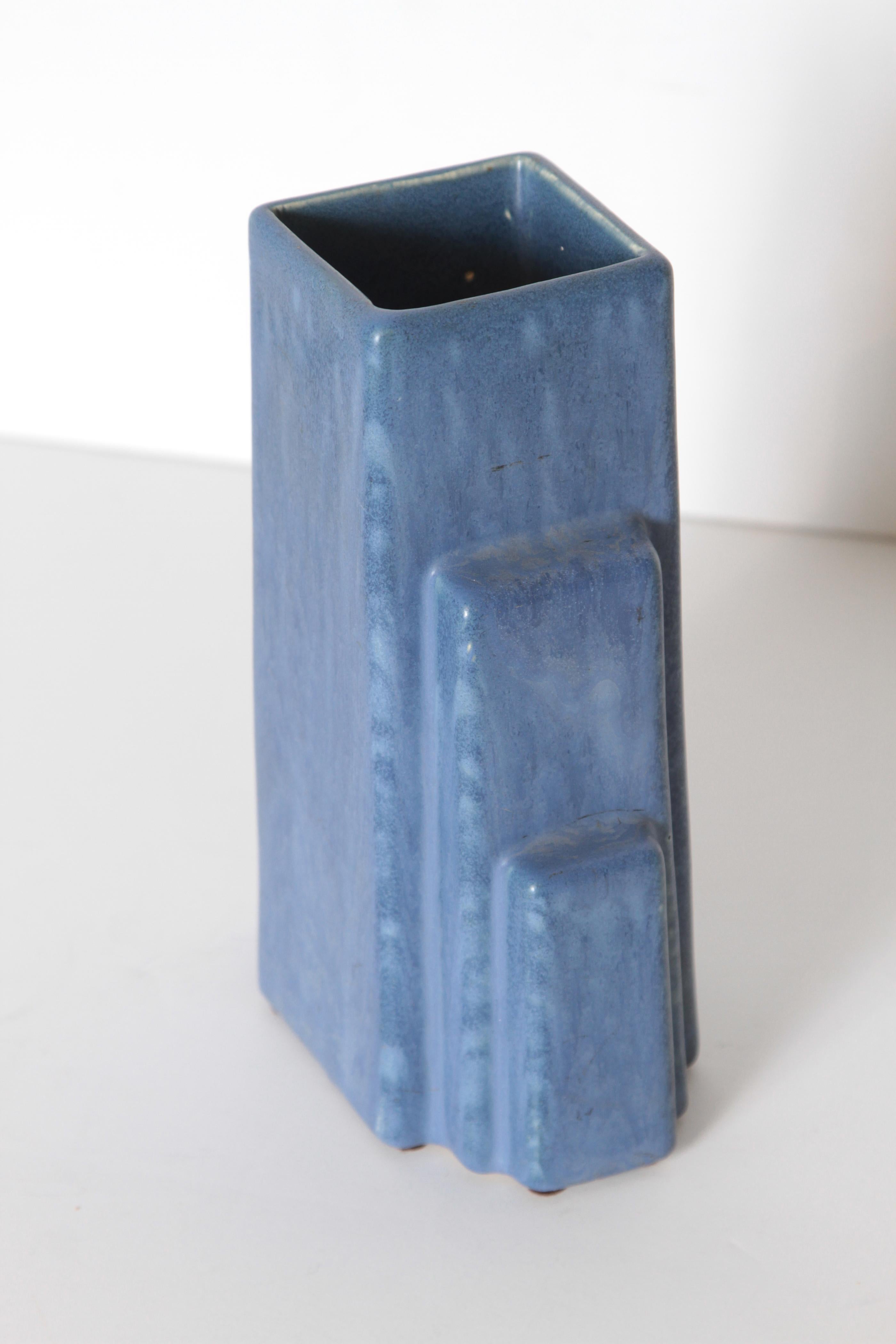 Machine Age Art Deco Skyscraper Ceramic Vase by Camark, Pottery In Good Condition In Dallas, TX