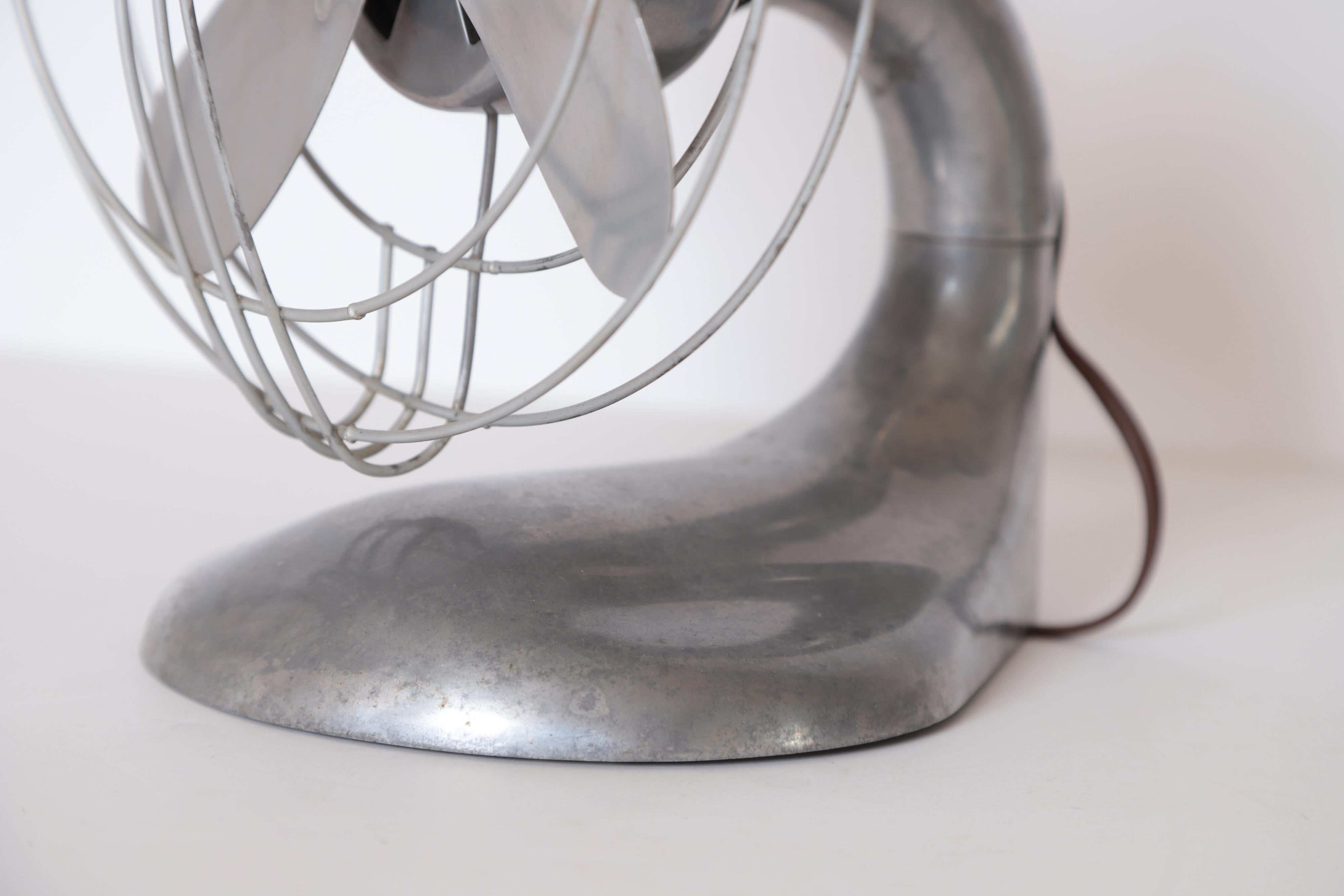 Machine Age Art Deco Streamline Aluminum Zephyr Airkooler Goose-Neck Fan For Sale 7