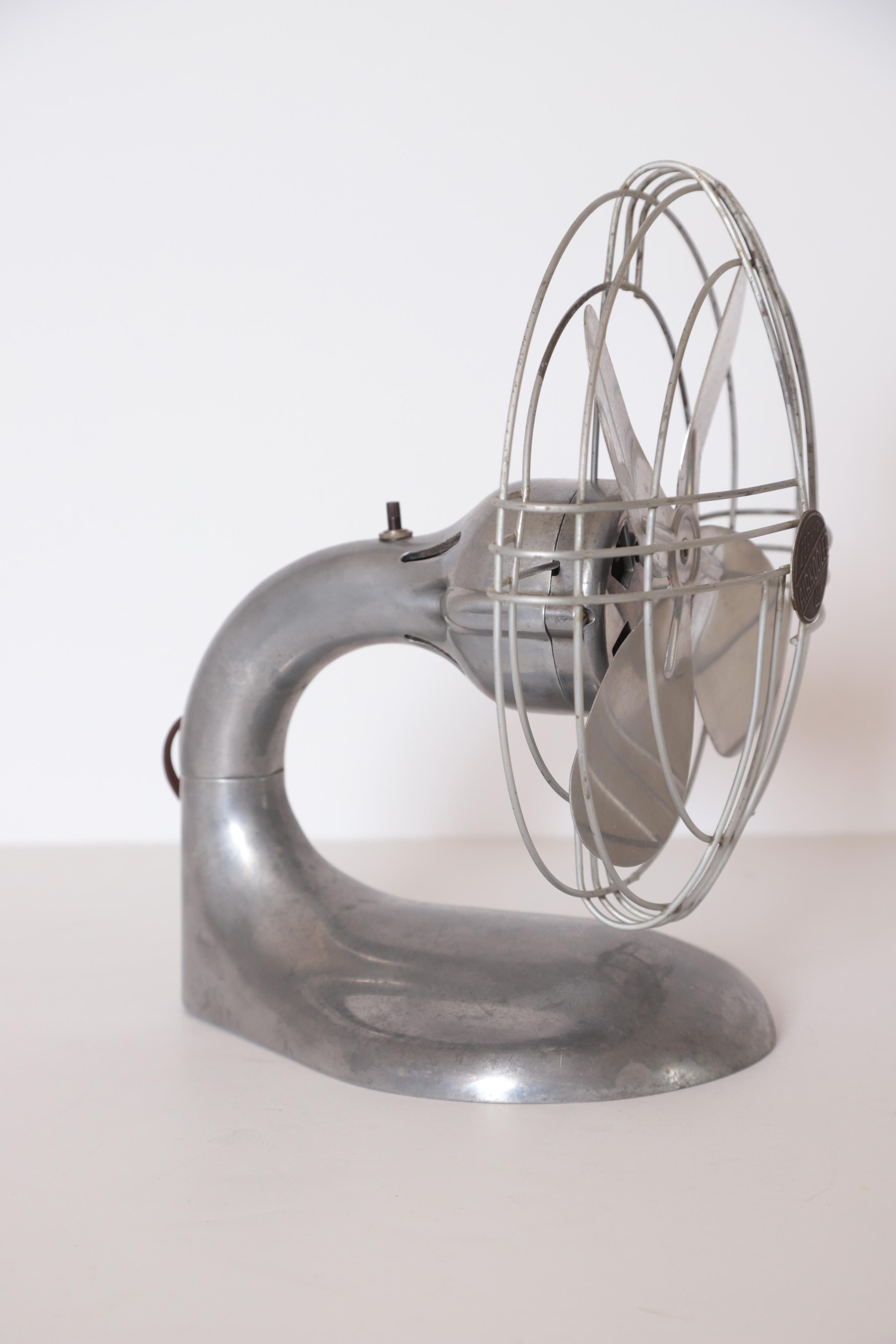 Machine Age Art Deco streamline aluminum Zephyr Airkooler Goose-neck Fan by Wright Industries Gooseneck Goose neck
Model # 10EZ.  PRICE Reduced from $2250.

Aerodynamic design, with Classic original cast aluminum base & housing.
Stamped aluminum