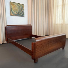 Cama matrimonial de nogal Art Decó de Paul Goldman para Plymodern Furniture