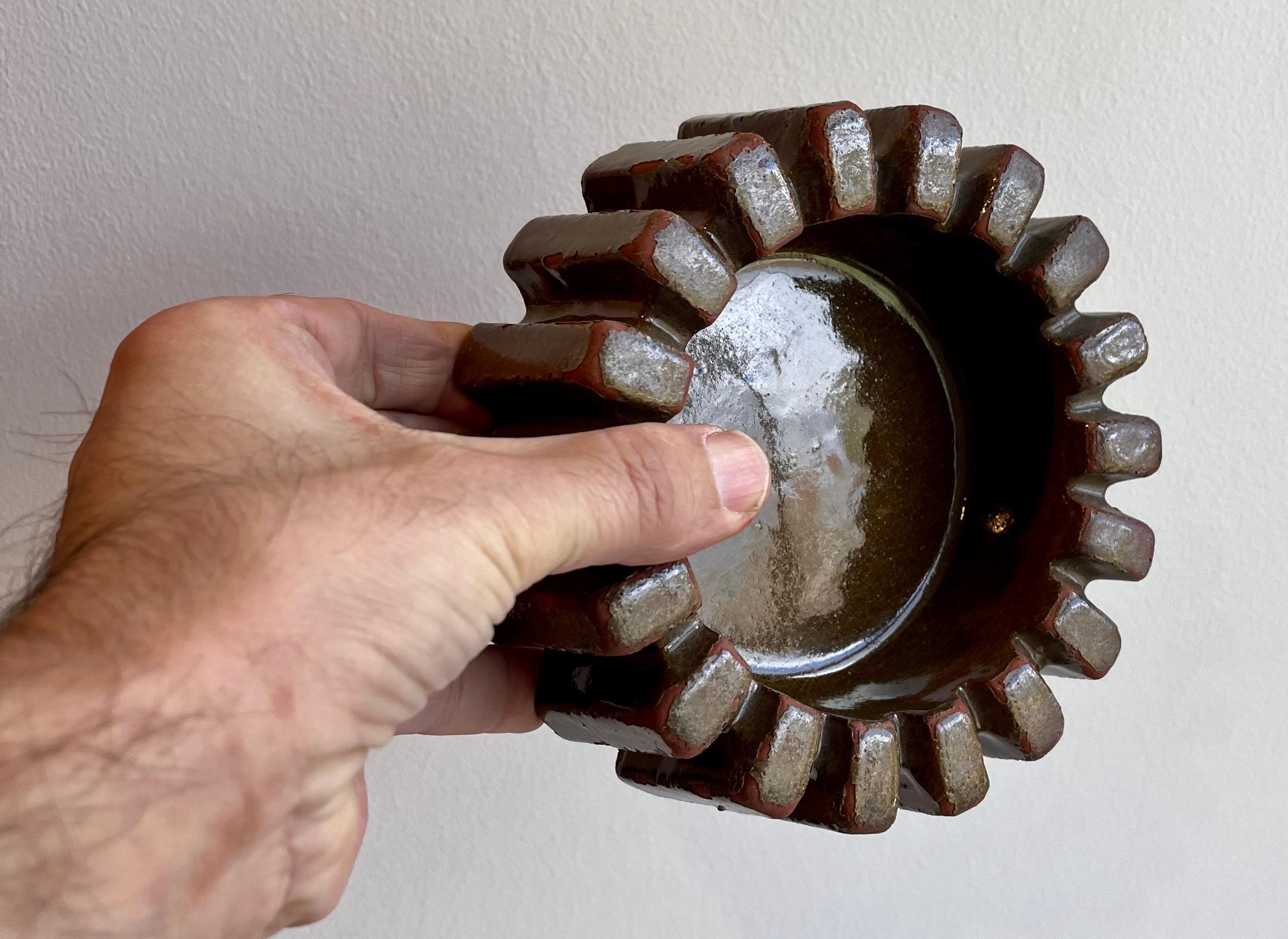 Machine Age Ashtray or Catchall in the form of a Gear In Good Condition For Sale In Philadelphia, PA
