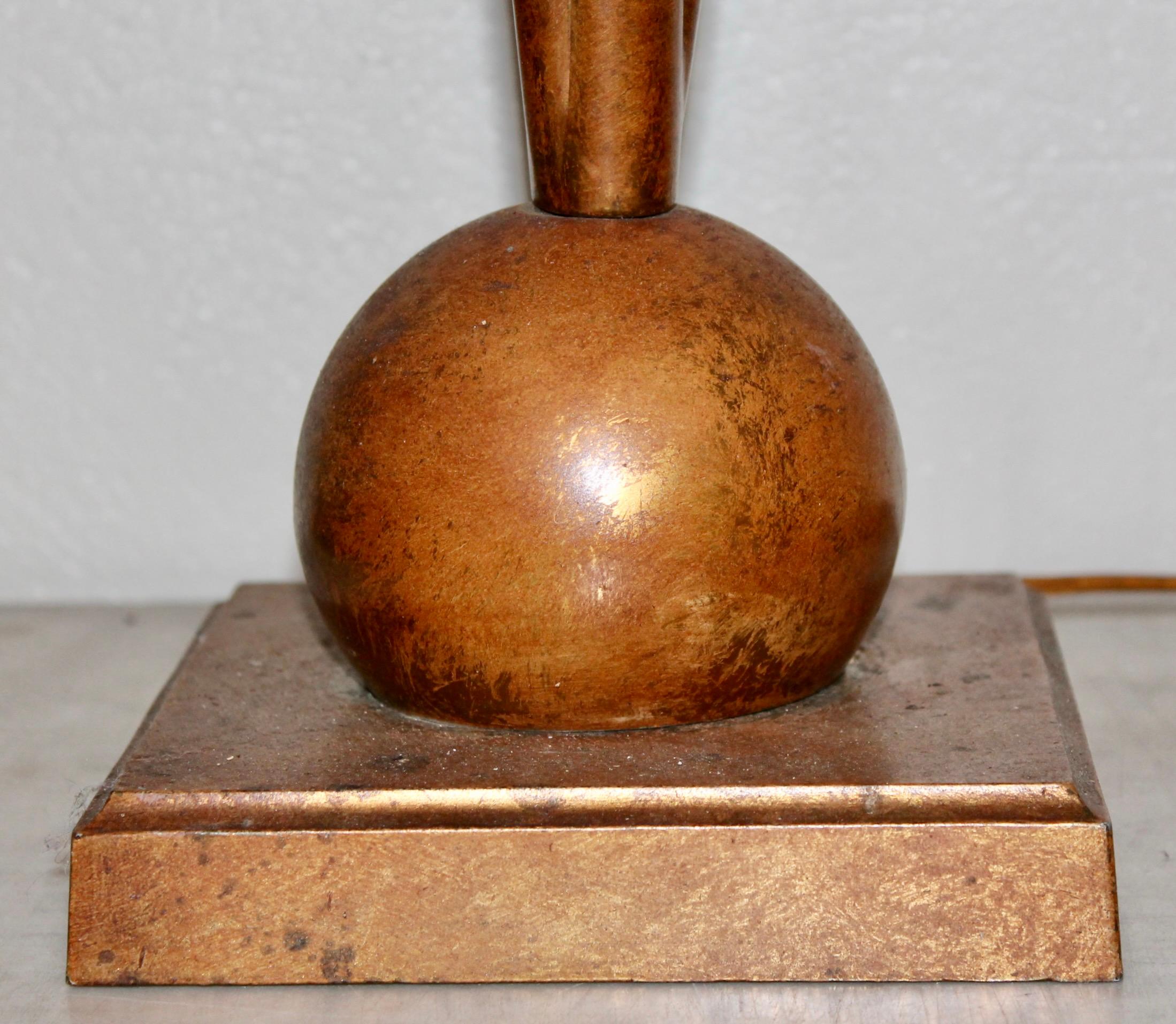 Lampe de table en cuivre Machine Age style Jules Bouy en vente 1