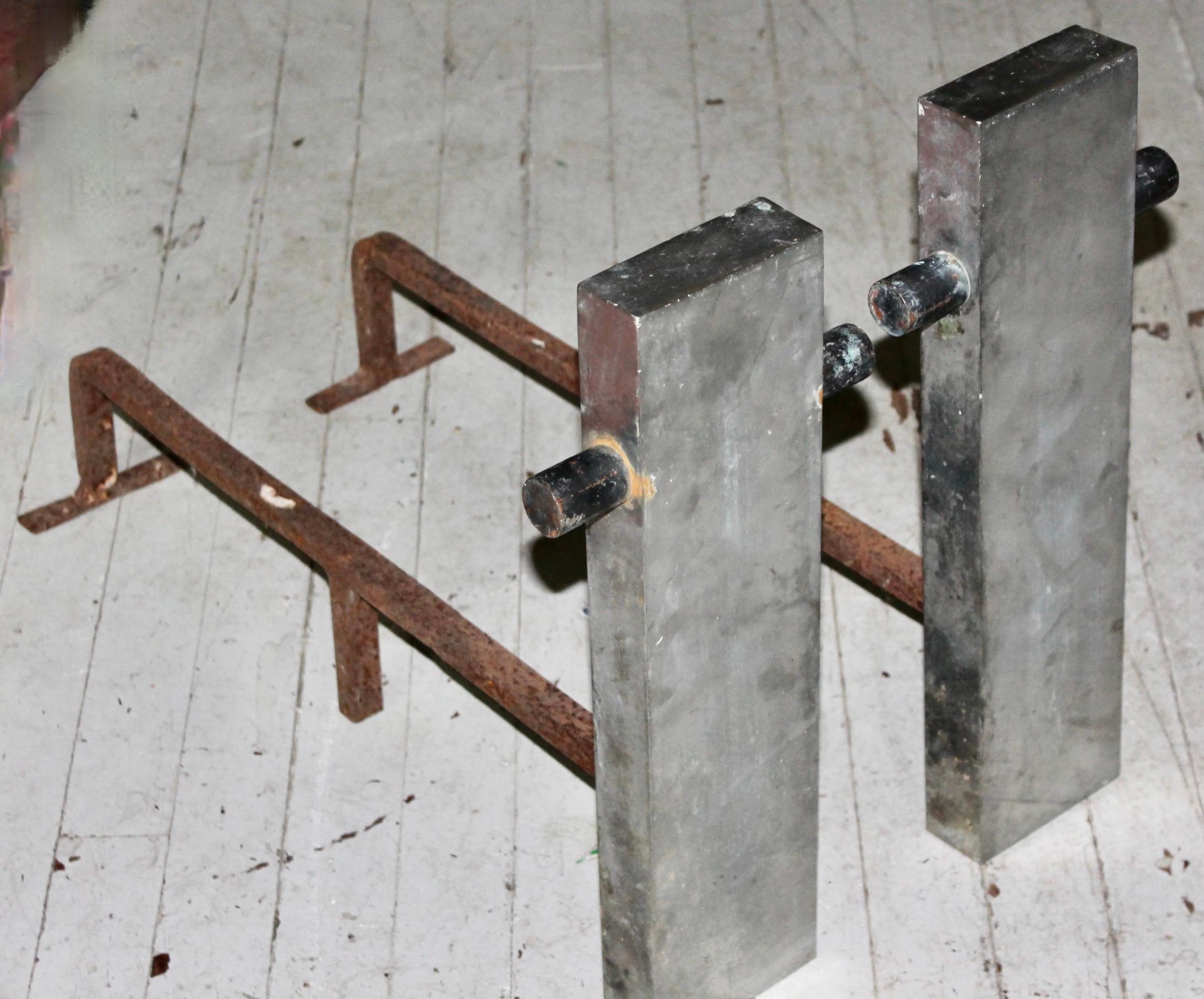 Andirons en cuivre et en acier de style Machine Age Donald Deskey en vente 1