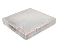 Machine Age Garrard & Co Gold Topped Sterling Silber Motor gedreht Compact