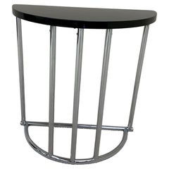 Table d'appoint Art Déco demi-ronde en chrome et noir:: Royalchrome:: 1937