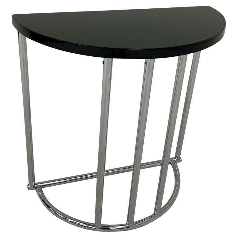 Table d'appoint Art Déco demi-ronde en chrome et noir:: Royalchrome:: 1937