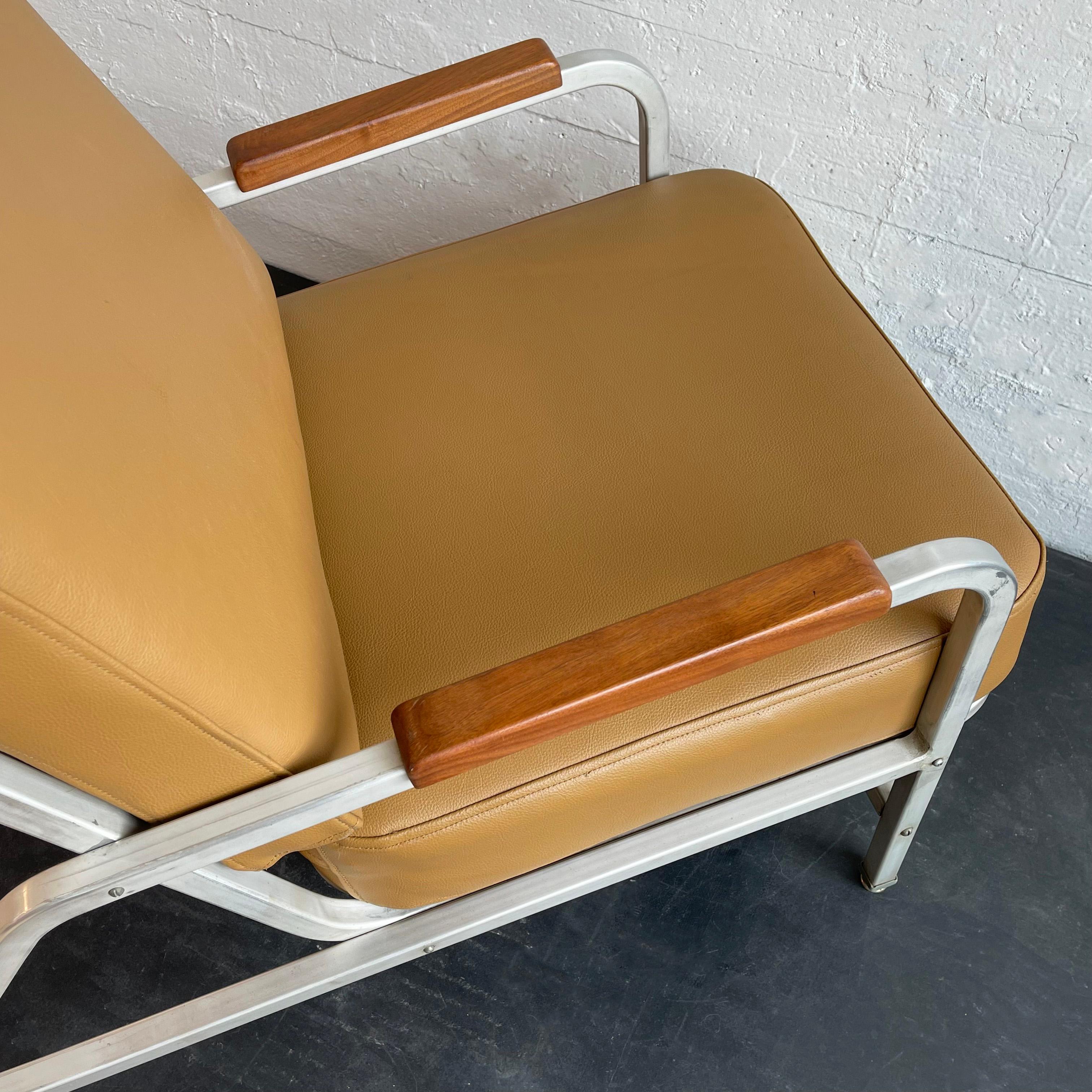 Machine-Age Mid-Century Aluminum Lounge Chair For Sale 5