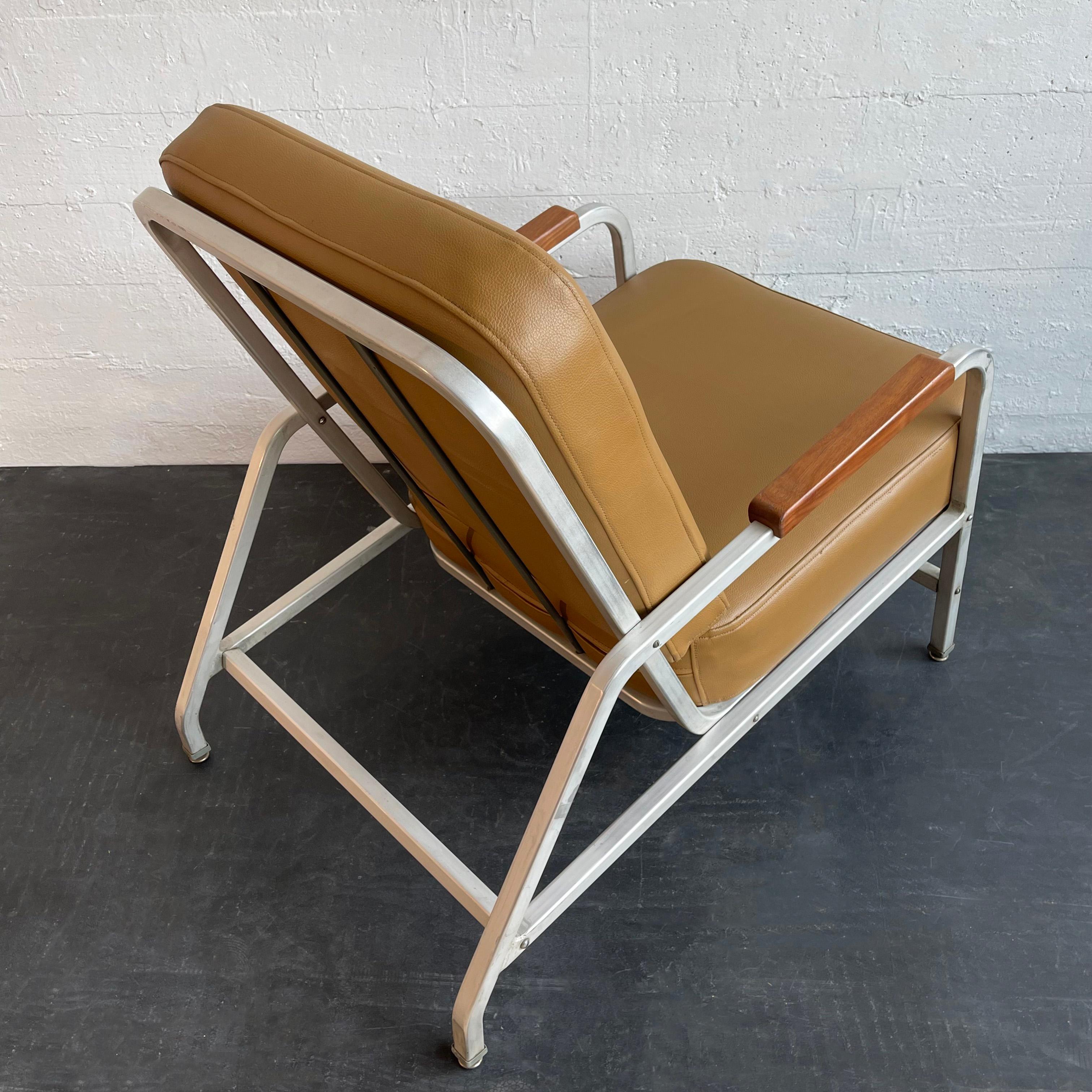 Machine-Age Mid-Century Aluminum Lounge Chair For Sale 3