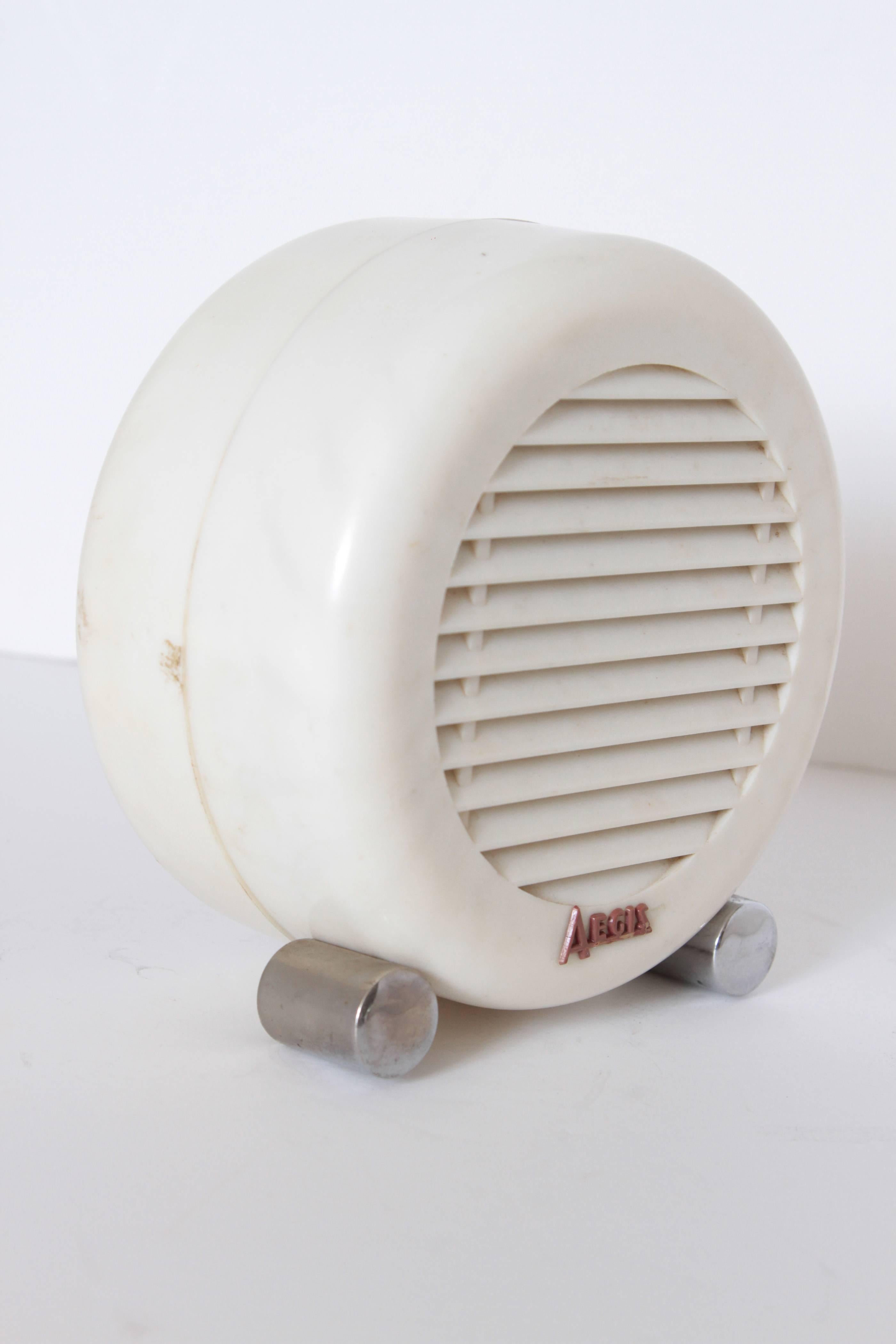 Chrome Machine Age Midcentury Streamline Bakelite / Phenolic / Urea Extension Speaker For Sale