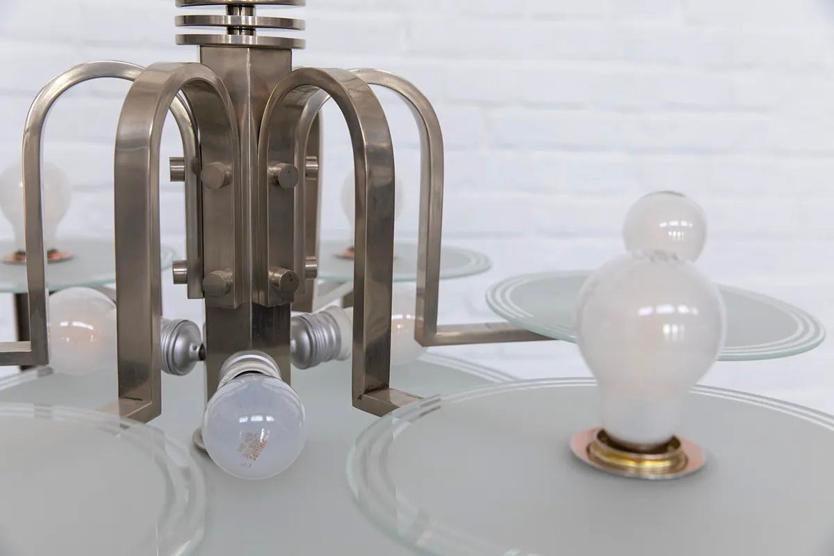 Machine-Age Nickel-Plated Chandelier, Inspired by Fritz Lang’s Metropolis mediados del siglo XX en venta