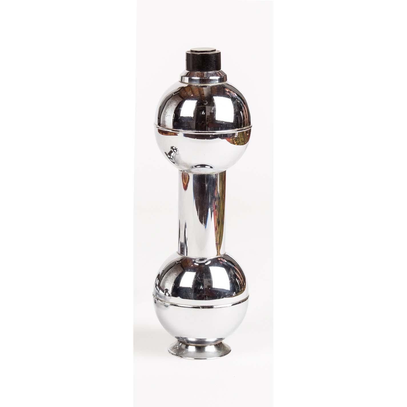Machine Age Standing Chrome Dumbbell Cocktail Shaker, circa 1930s 1
