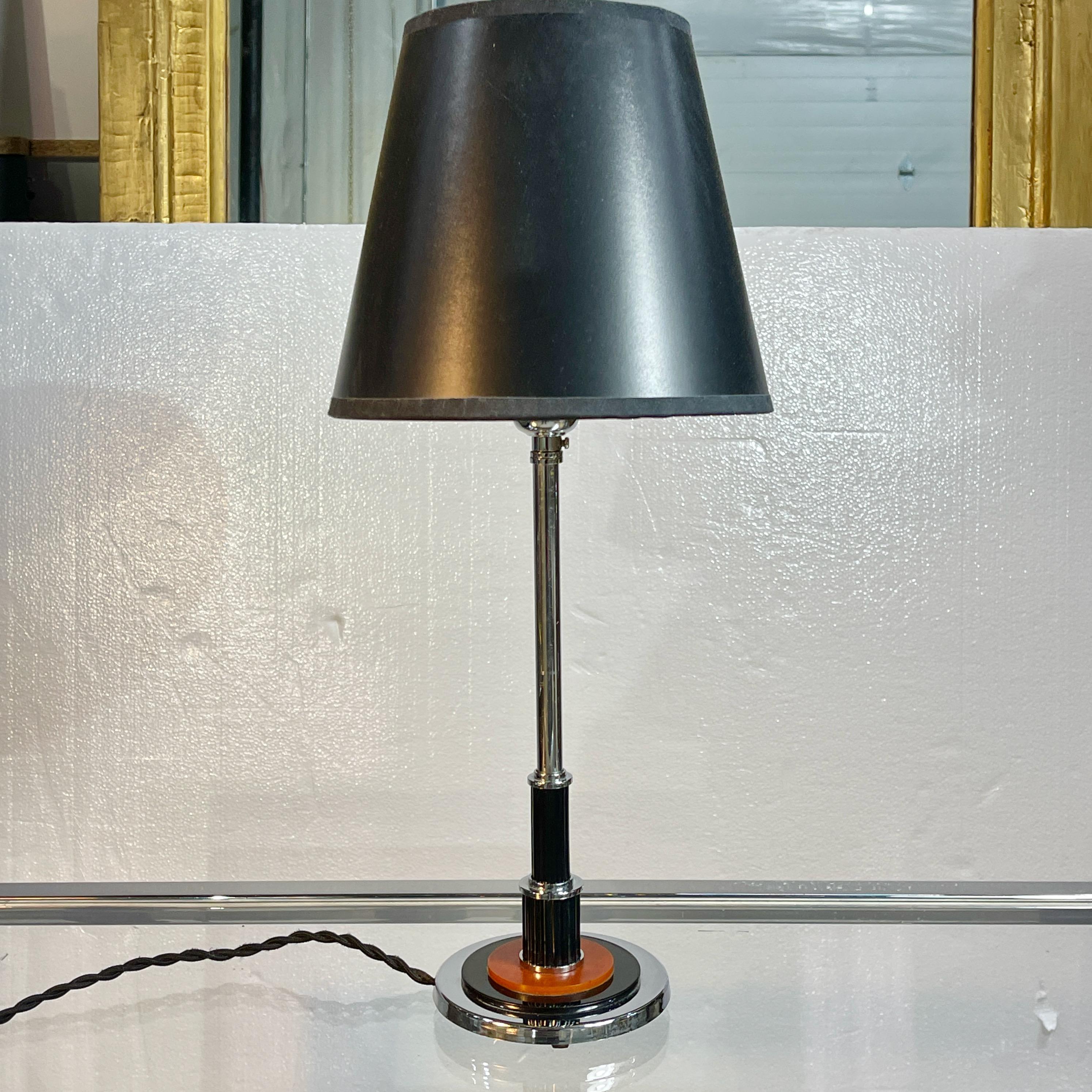 Lampe à poser Machine Age Bon état - En vente à Hanover, MA
