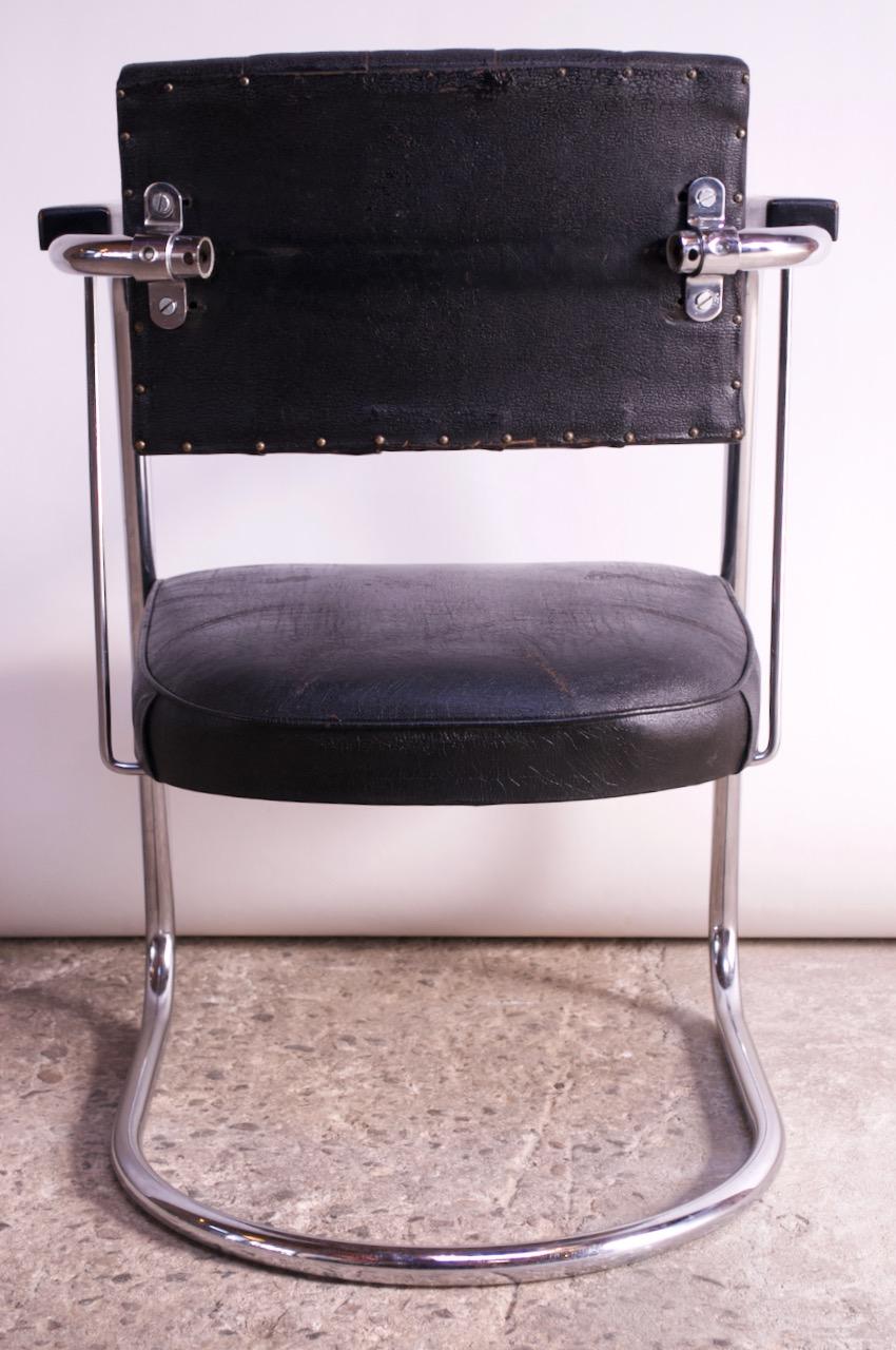 Machine Age Freischwingender Sessel aus Chrom und Leder im Zustand „Gut“ im Angebot in Brooklyn, NY