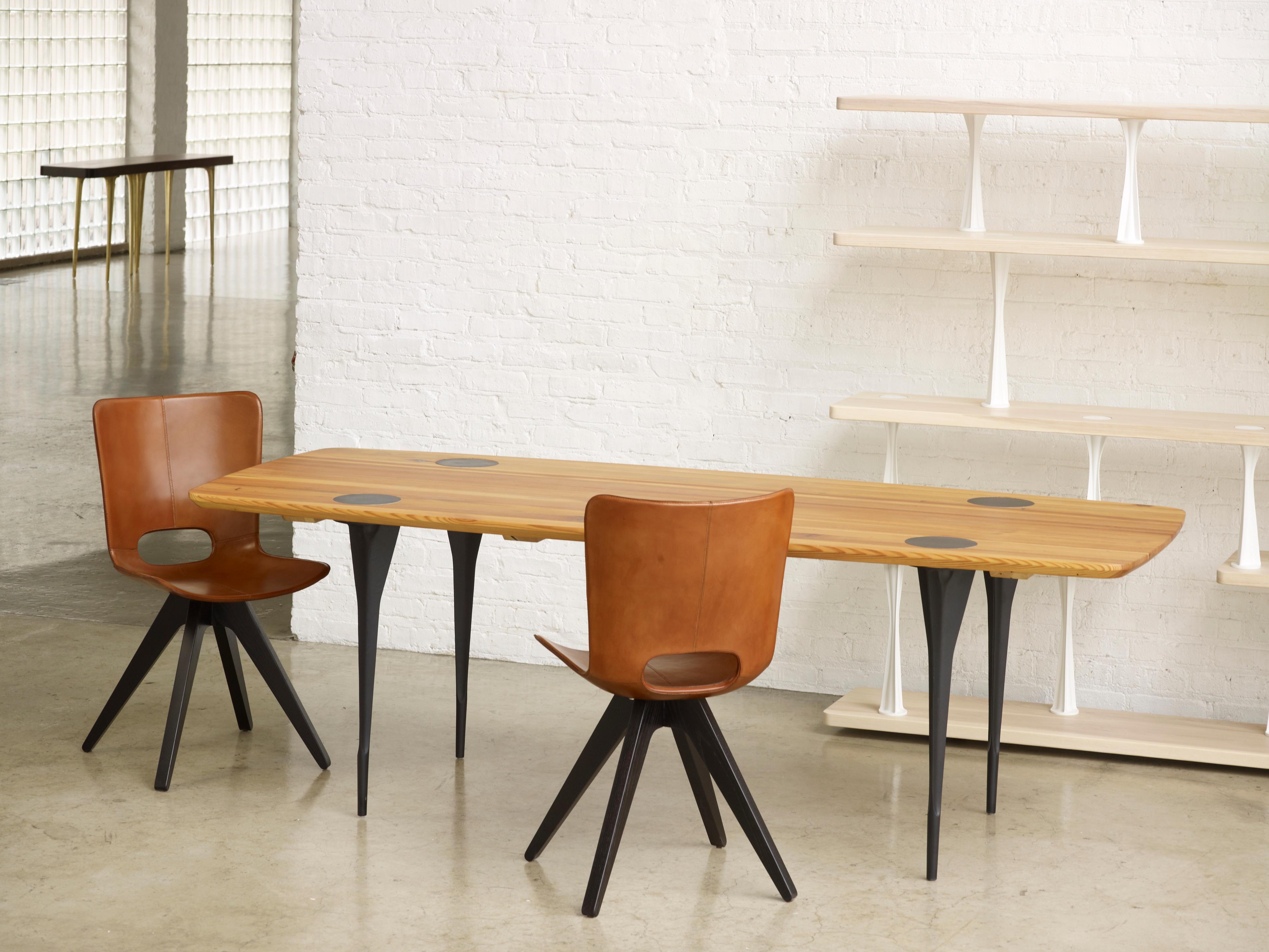 Table de salle à manger à pieds mécaniques en vente 1