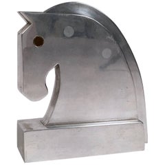 Sculpture de tête de cheval en acier fabriquée par un machiniste