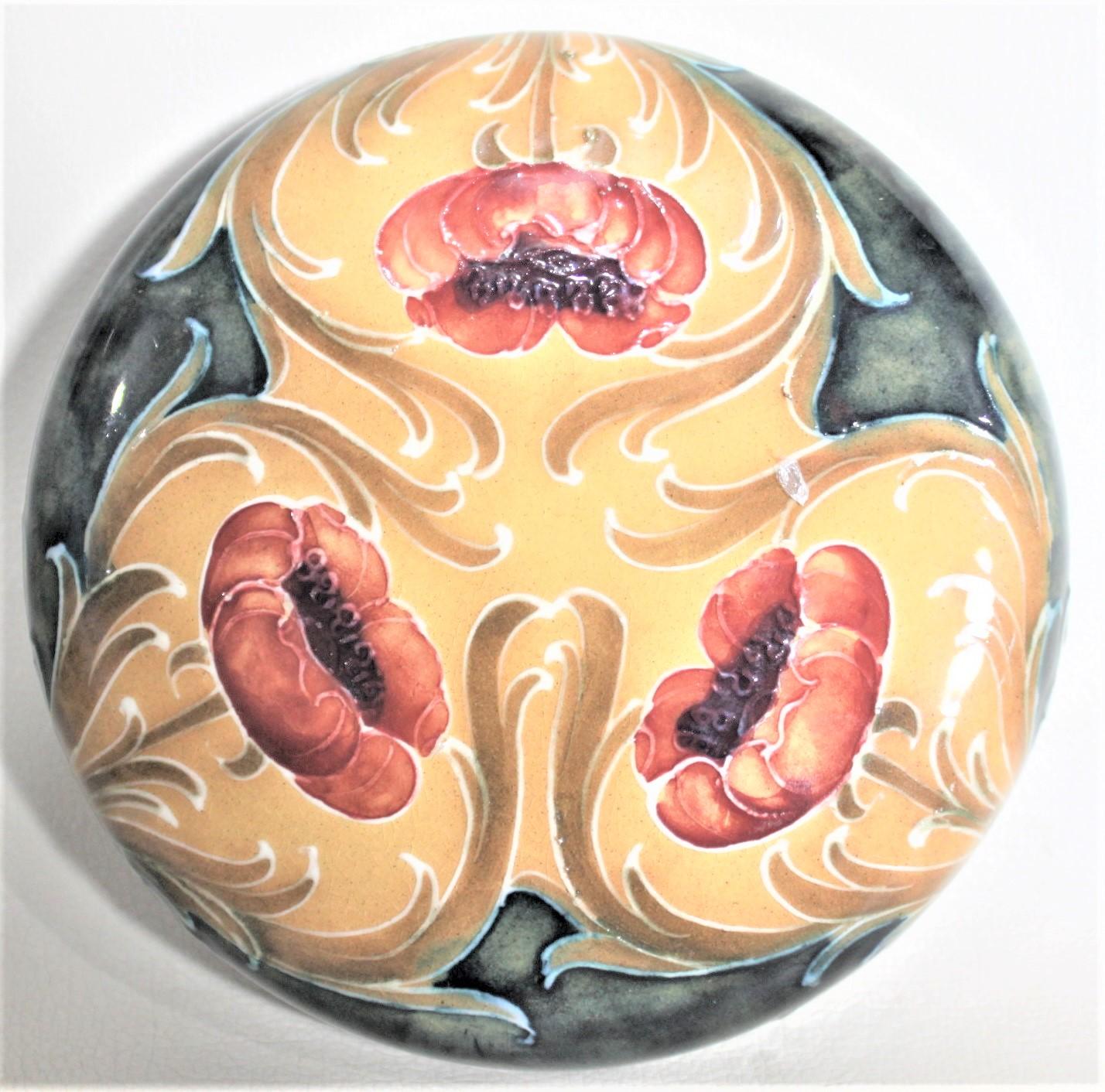 MacIntyre Moorcroft 'Poppy' Patterned Art Pottery Tobacco or Dresser Jar For Sale 2