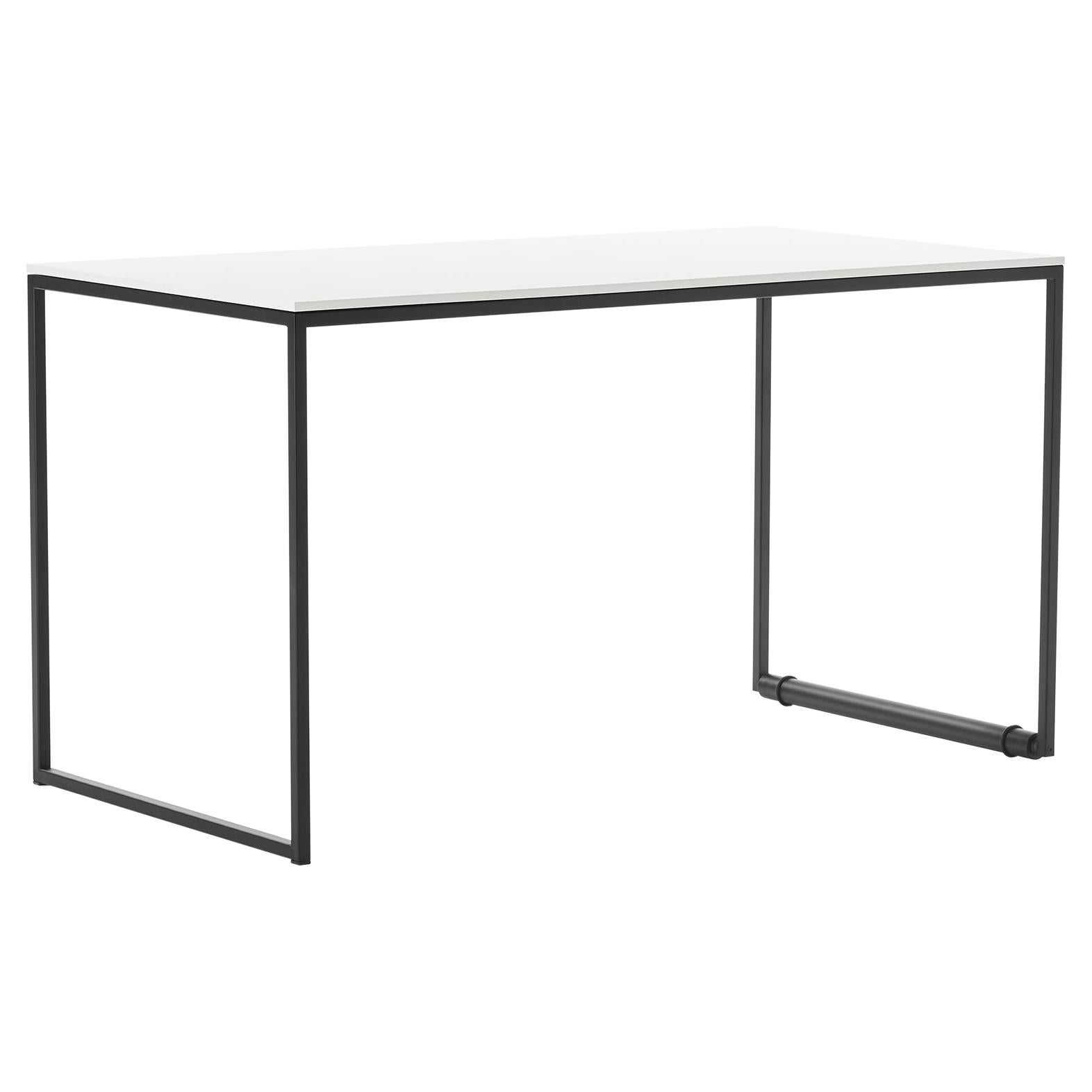 Table Macis avec structure noire mate et plateau blanc par Lapo Ciatti