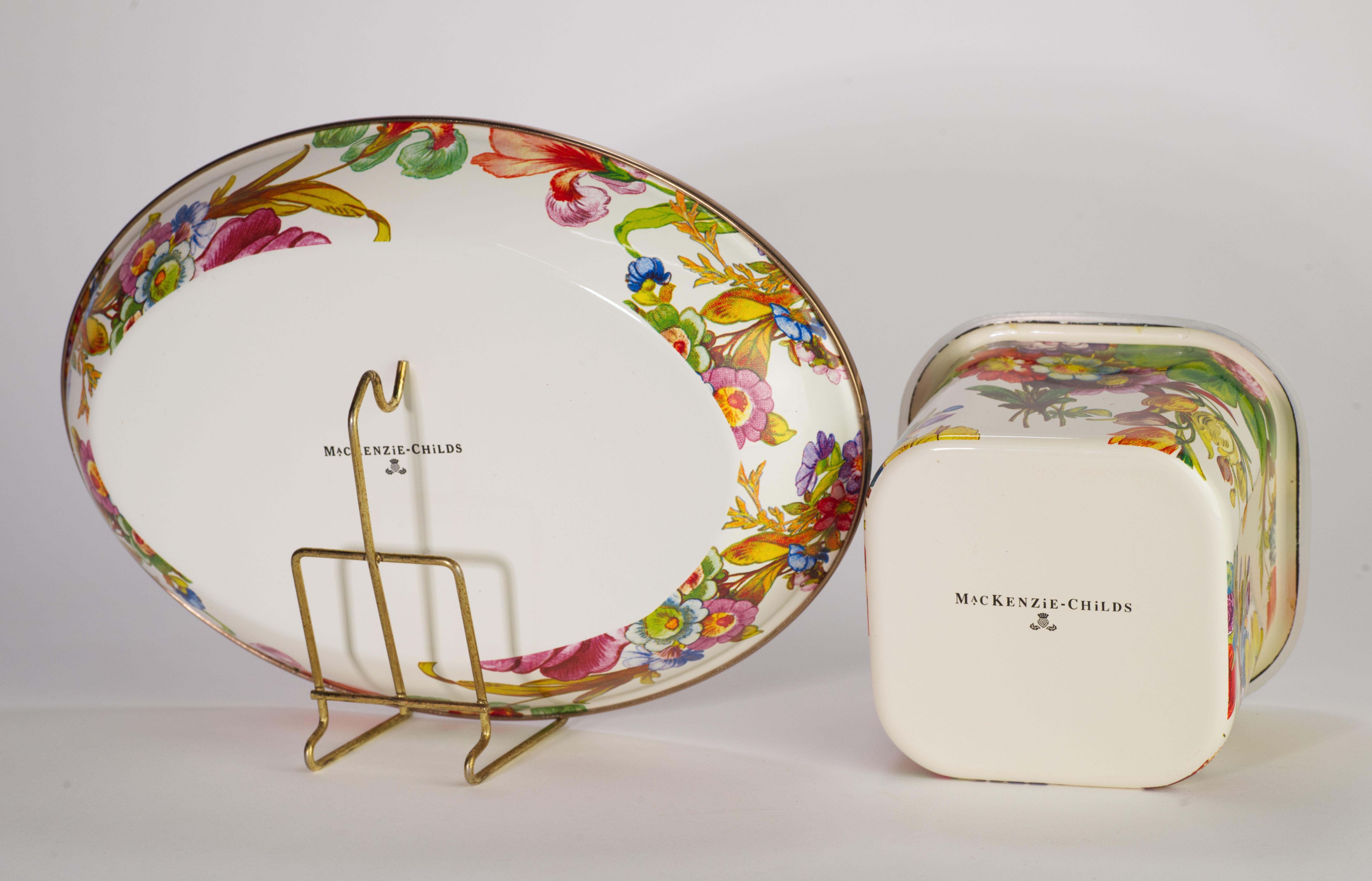 Mackenzie-Childs Flower Market Set of Oval Tray and Box, Retired Pieces In Good Condition For Sale In Clifton Springs, NY