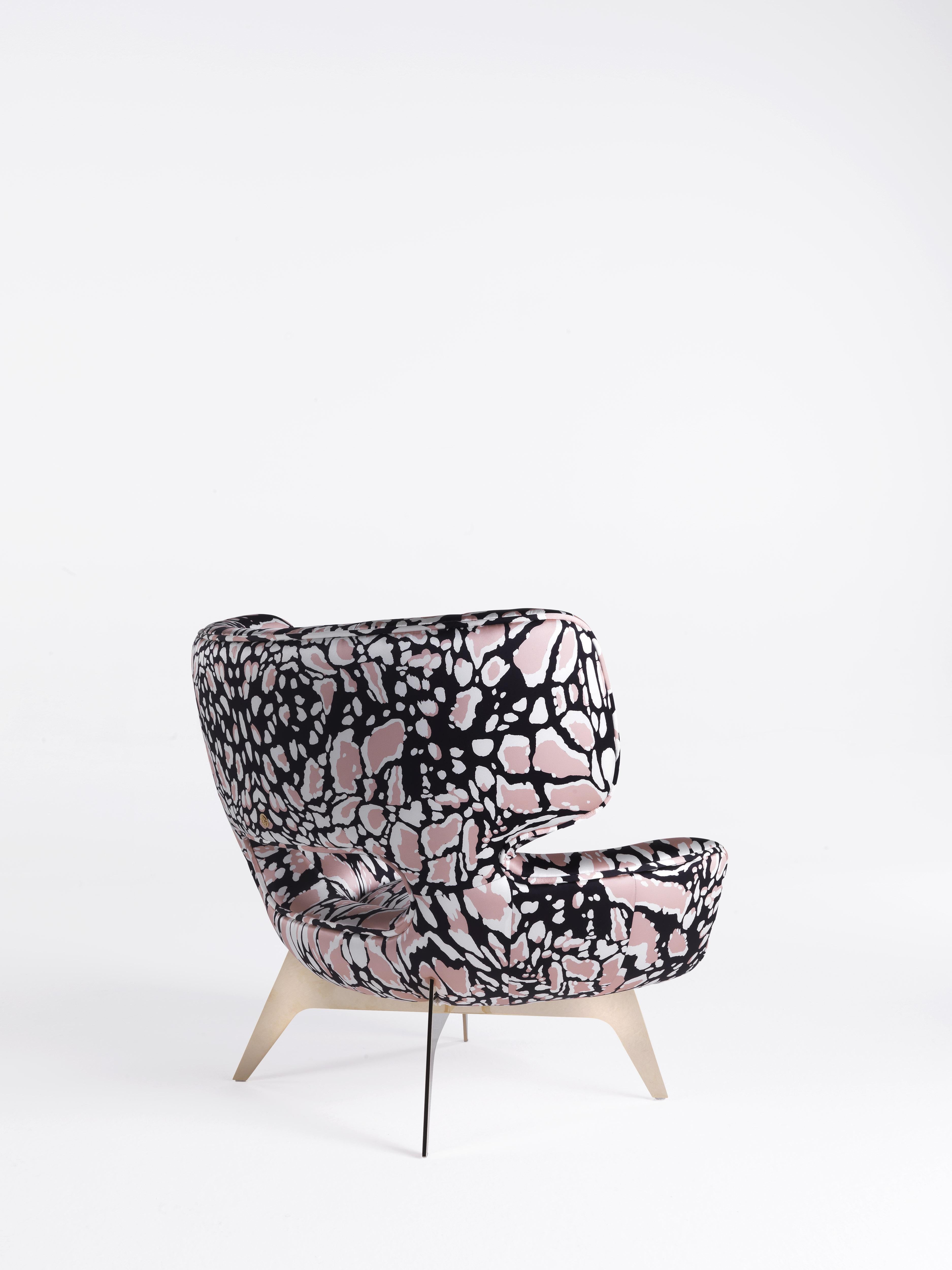 Moderno Poltrona Maclaine del XXI secolo in tessuto di Roberto Cavalli Home Interiors in vendita