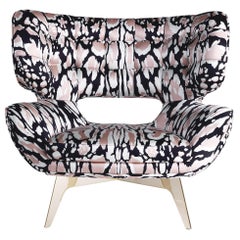 Fauteuil Maclaine du 21e siècle en tissu par Roberto Cavalli Home Interiors 