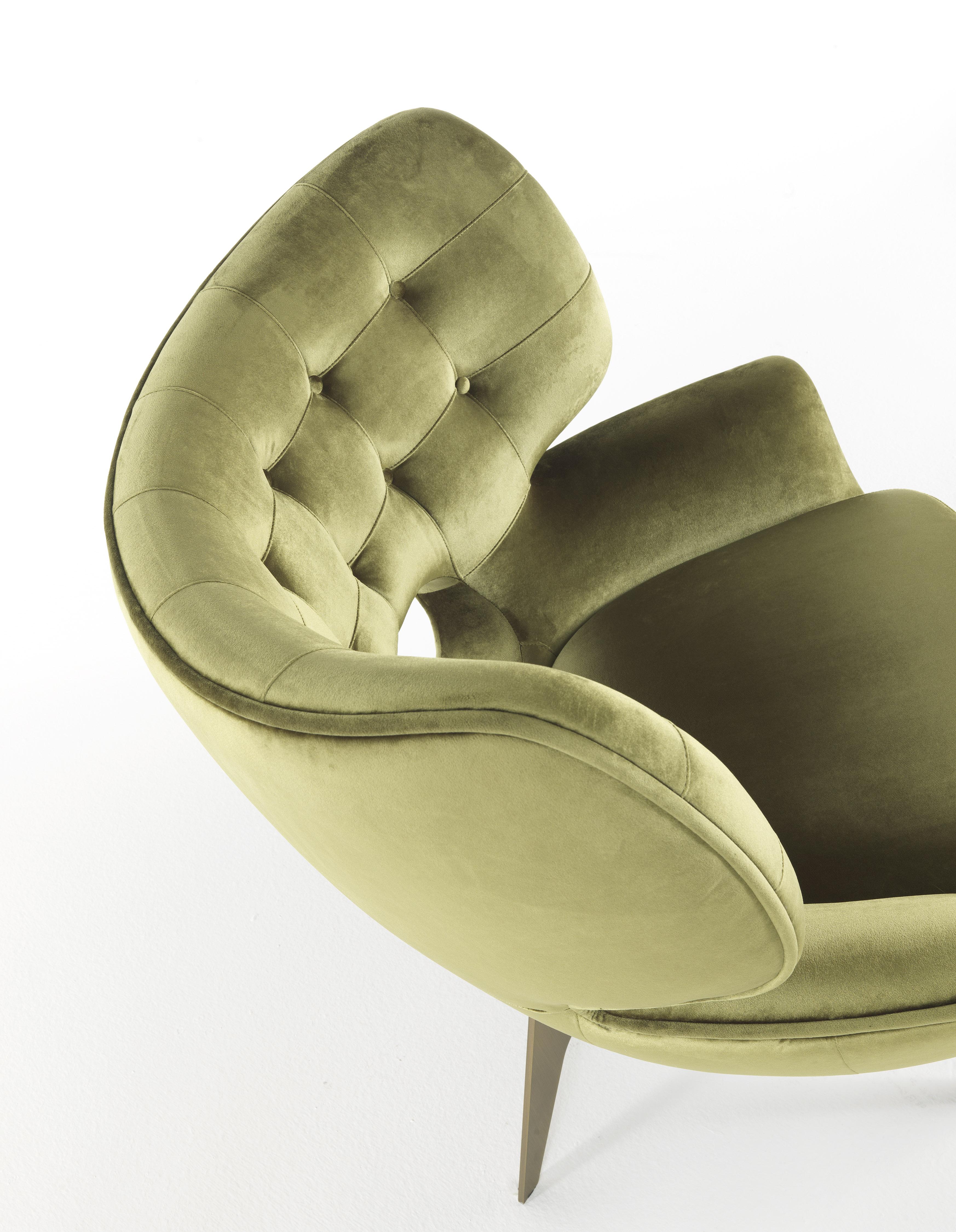 Modern 21st Century Maclaine Armchair in Velvet by Roberto Cavalli Home Interiors  For Sale