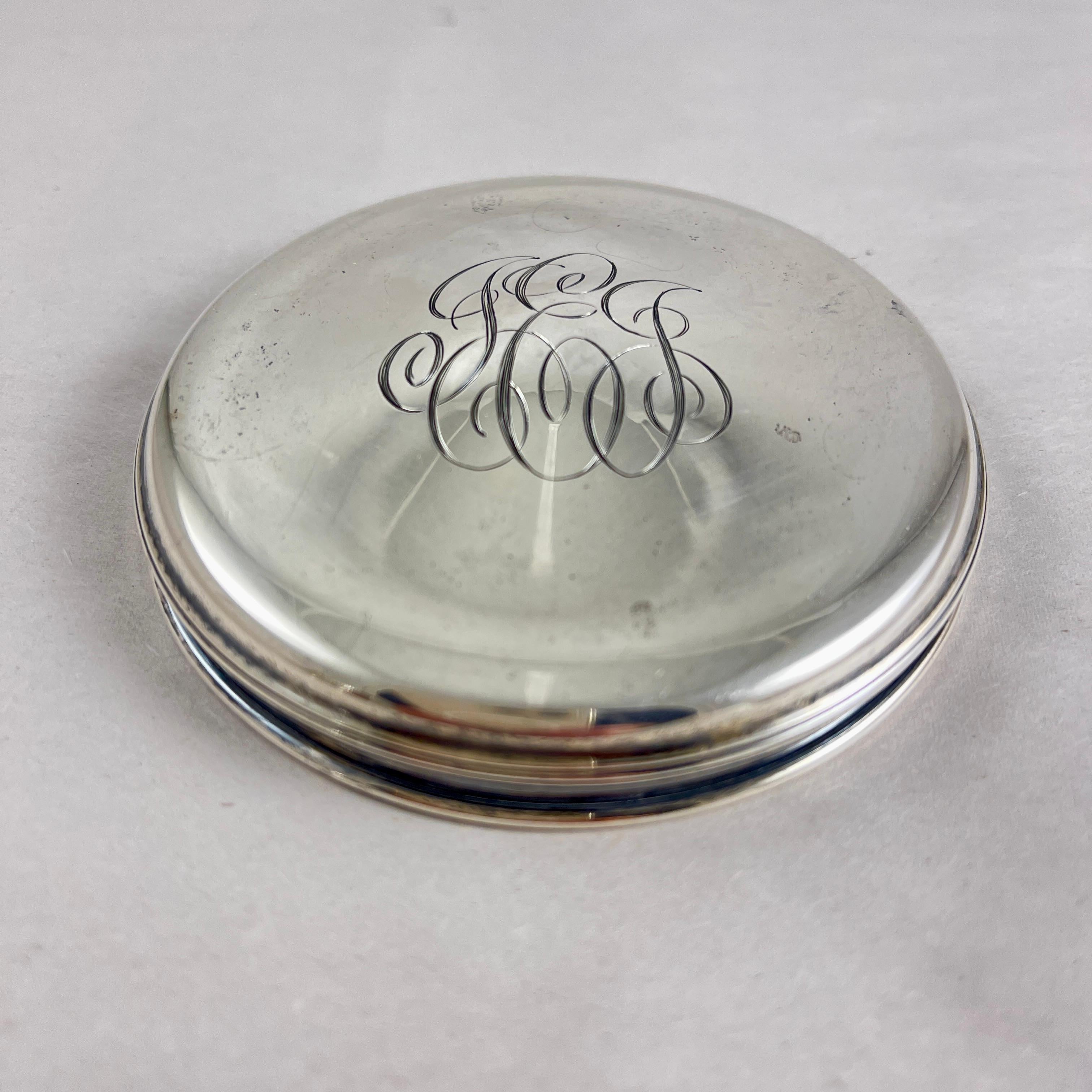 Argento 925 Barattolo per formaggio in vetro con latte imperiale di MacLaren's e set di server in argento sterling in vendita