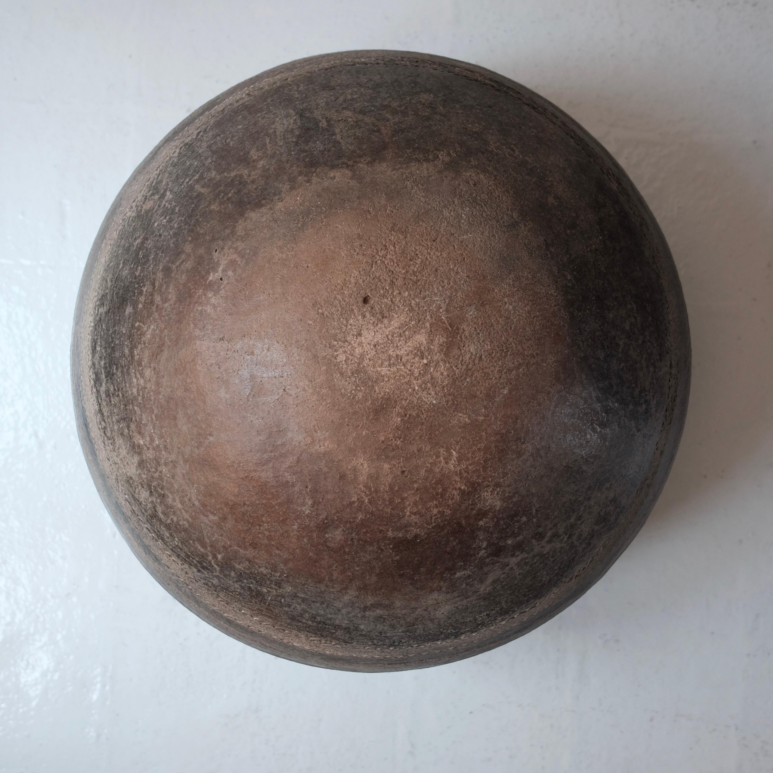 Maconde Water Pot from Mozambique, Africa 3