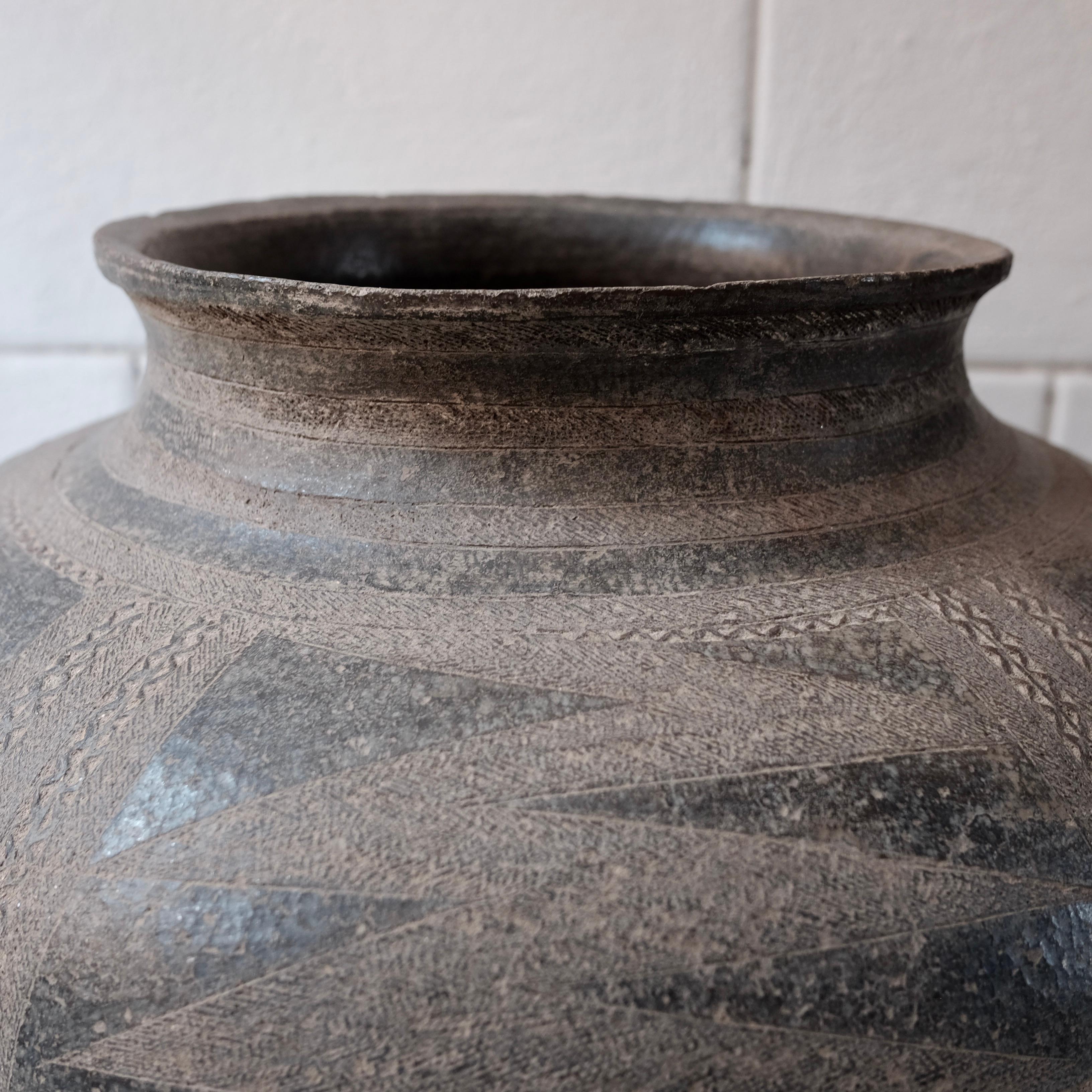 Maconde Water Pot from Mozambique, Africa In Good Condition In San Miguel de Allende, Guanajuato