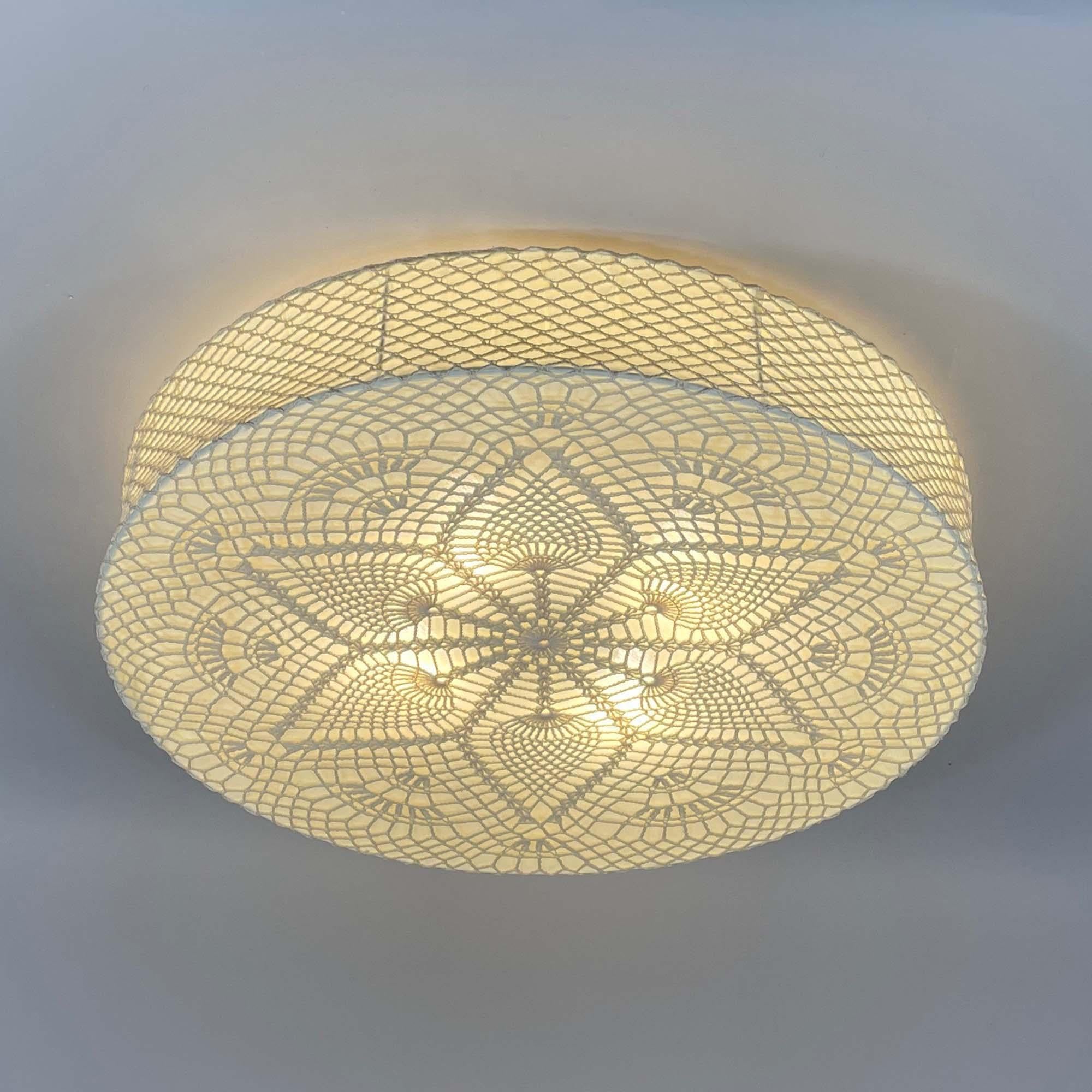Mid-Century Modern Plafonnier en tissu Macrame crème encastré, Suède, années 1960 à 1970 en vente
