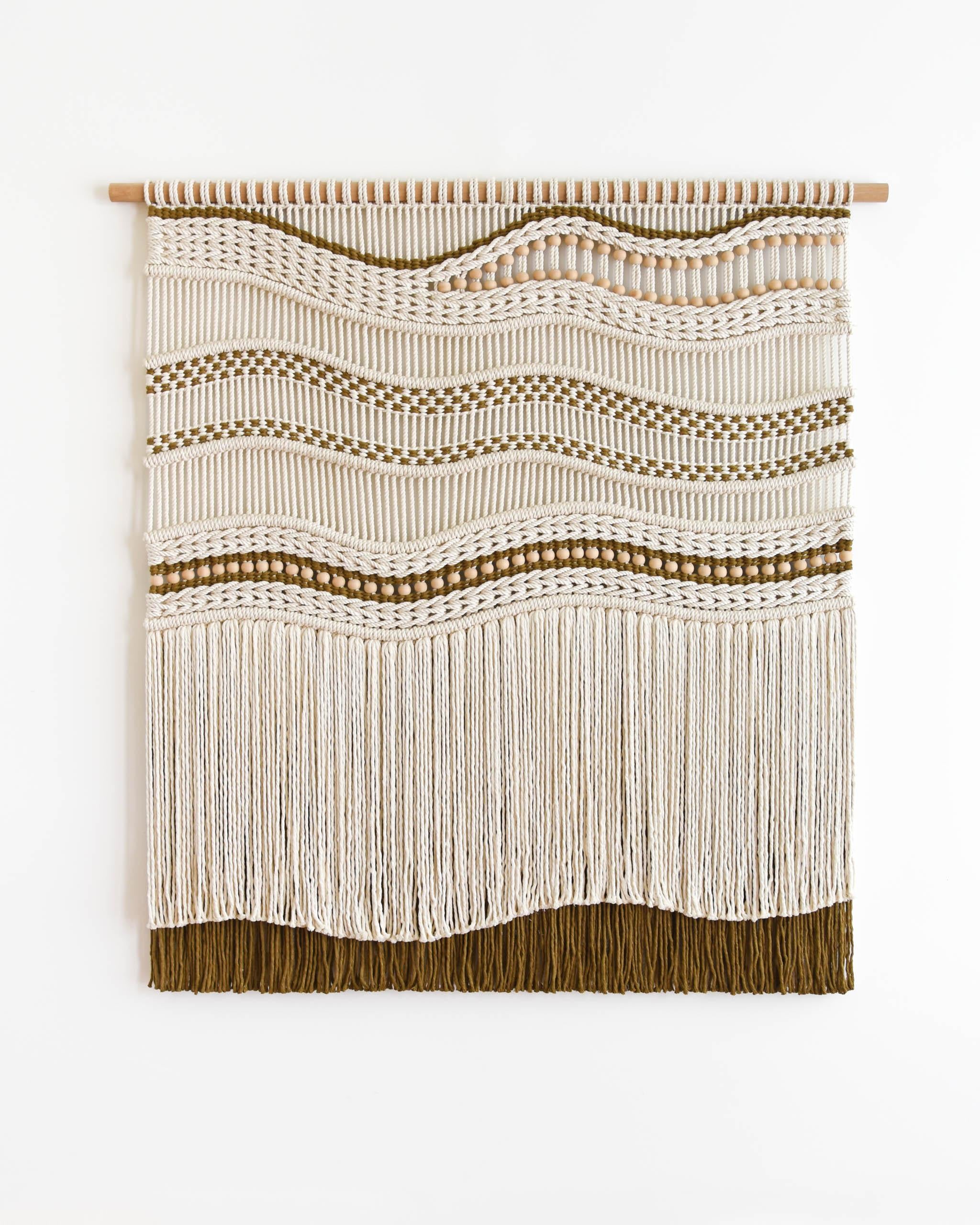 Macrame Wandbehang, Faserkunst-Wandteppich, Seilkunst, TIDES von TAMAR SAMPLONIUS (21. Jahrhundert und zeitgenössisch) im Angebot