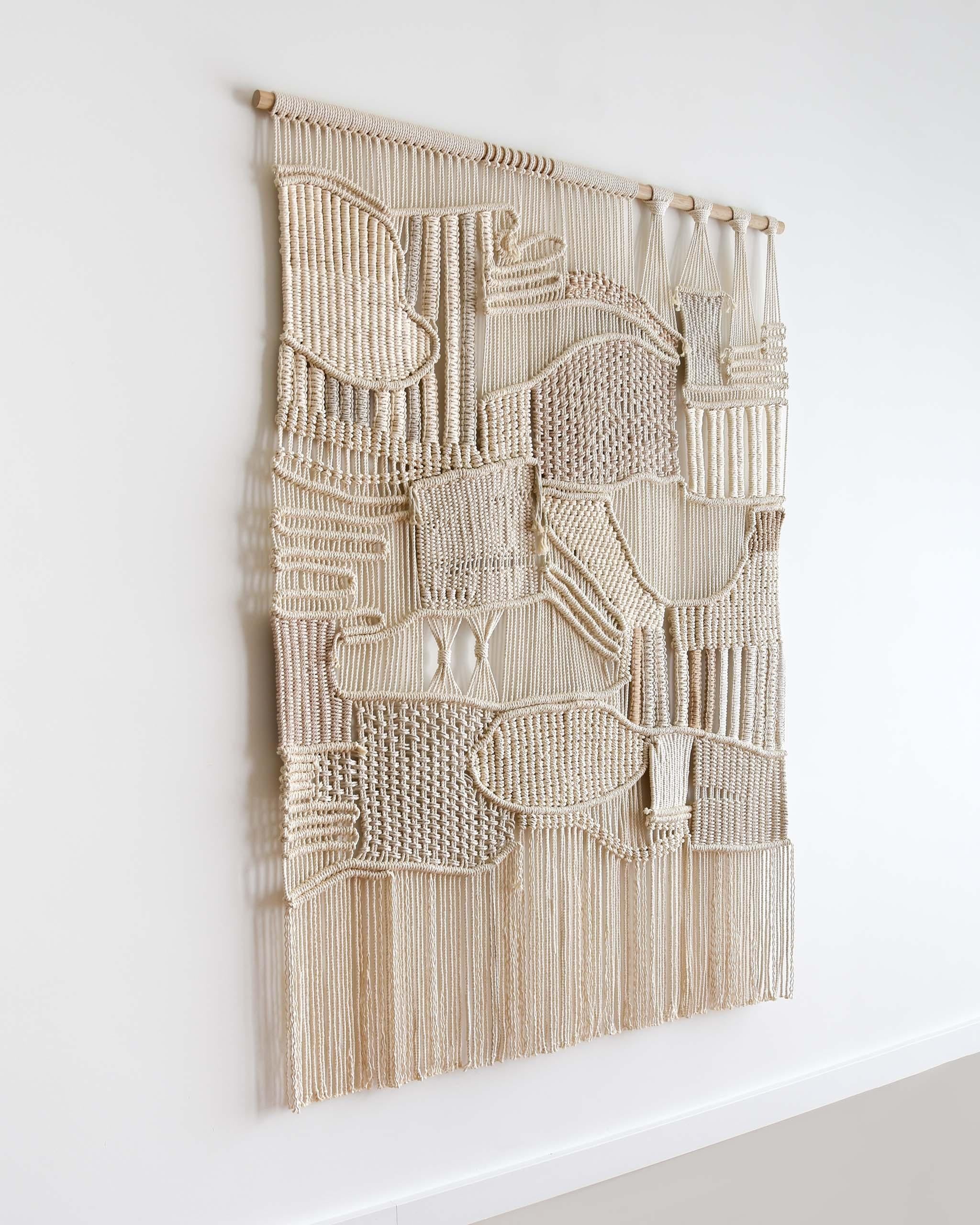 Macrame Wandbehang, Wandteppich aus gewebtem Faserkunst, IMPAR NEXUS von TAMAR SAMPLONIUS (Niederländisch) im Angebot