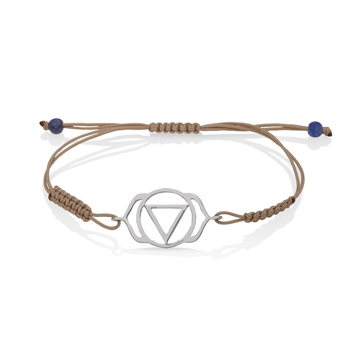 Macrame yoga Bracelet with Ajna - Third Eye -Chakra in 14 Kt white Gold with Brown Cord Gift for Her
A very beautiful and wearable macrame bracelet made of 14Kt Gold with the Ajna Chakra. It will match with everything in your closet. Designed by