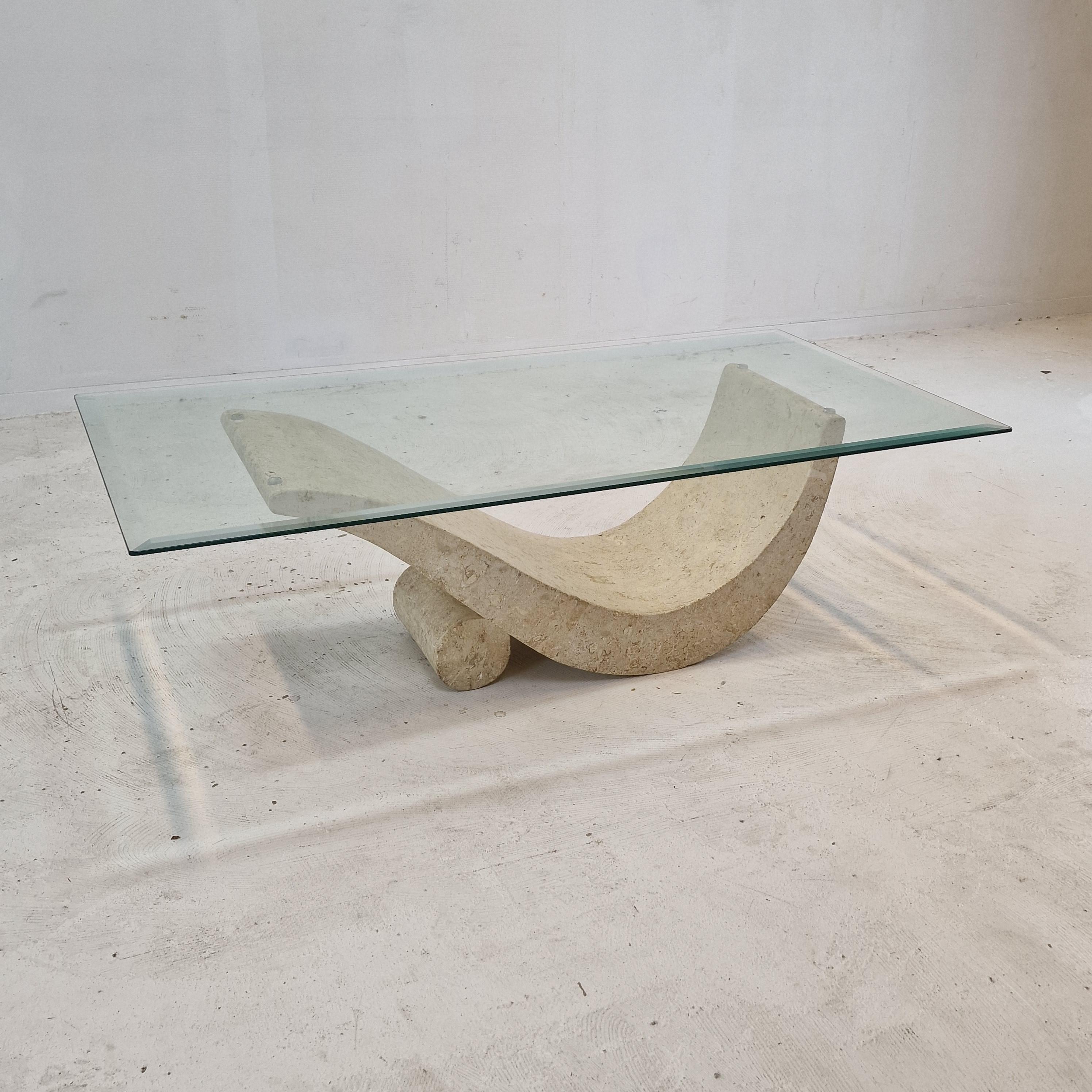 Mactan Stone Coffee or Fossil Stone Table, 1990s In Good Condition In Oud Beijerland, NL
