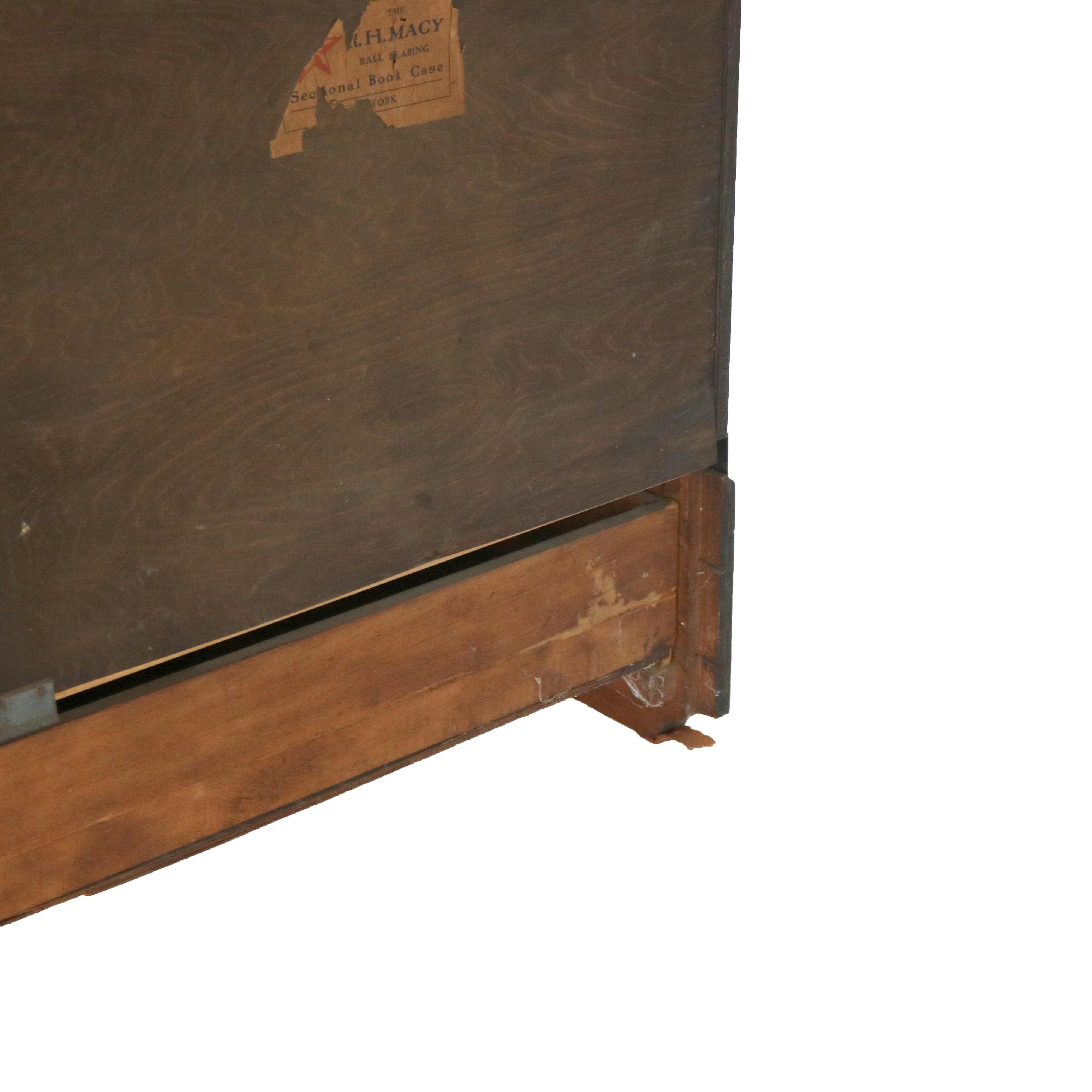 Macy's Arts & Crafts Mission Oak & Leaded Glass Stack Barrister Bookcase c1920 in vendita 4