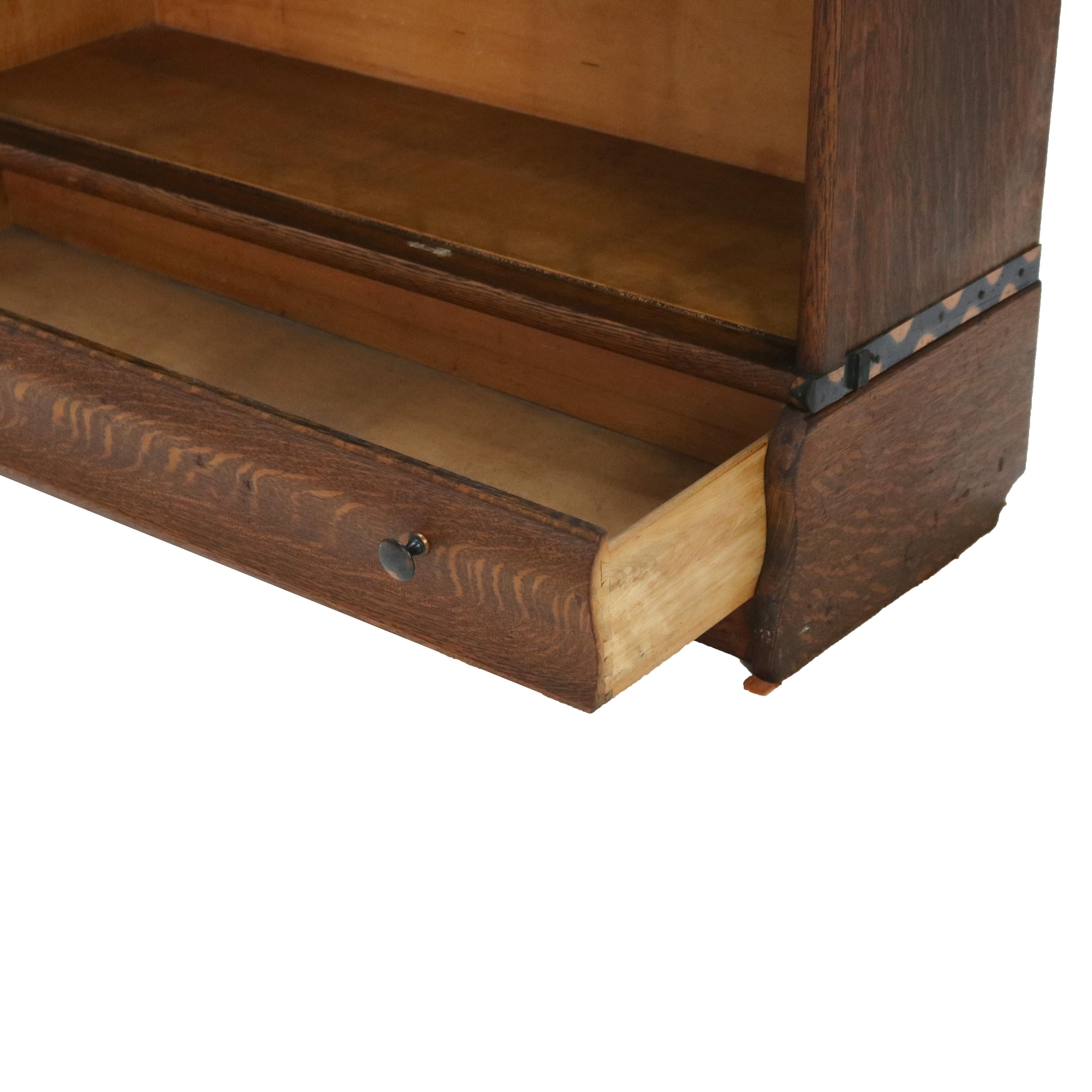 XX secolo Macy's Arts & Crafts Mission Oak & Leaded Glass Stack Barrister Bookcase c1920 in vendita