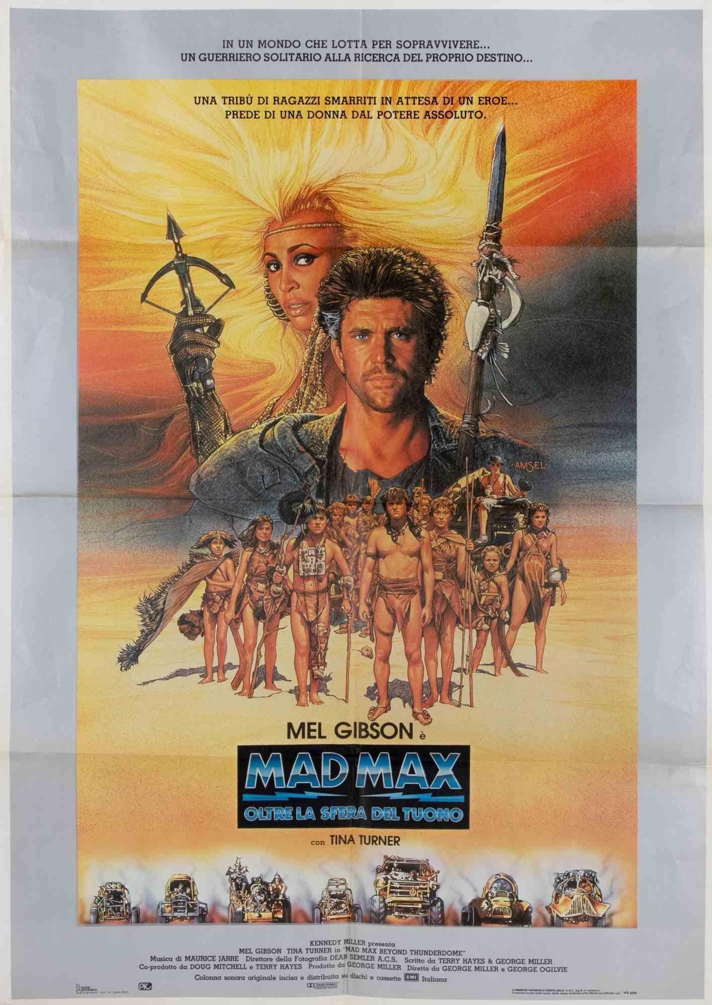 Vintage By

Italian 2-Foglio (100 × 140 cm), Warner Bros.
Réalisé par George Miller et George Ogilvie, avec Mel Gibson, Tina Turner. Œuvre d'art de Richard Amsel représentant Gibson et Turner au-dessus d'une foule post-apocalyptique sur fond de