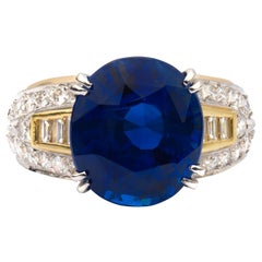 Anello con zaffiro blu del Madagascar e diamante disegnato da Boris Lebeau
