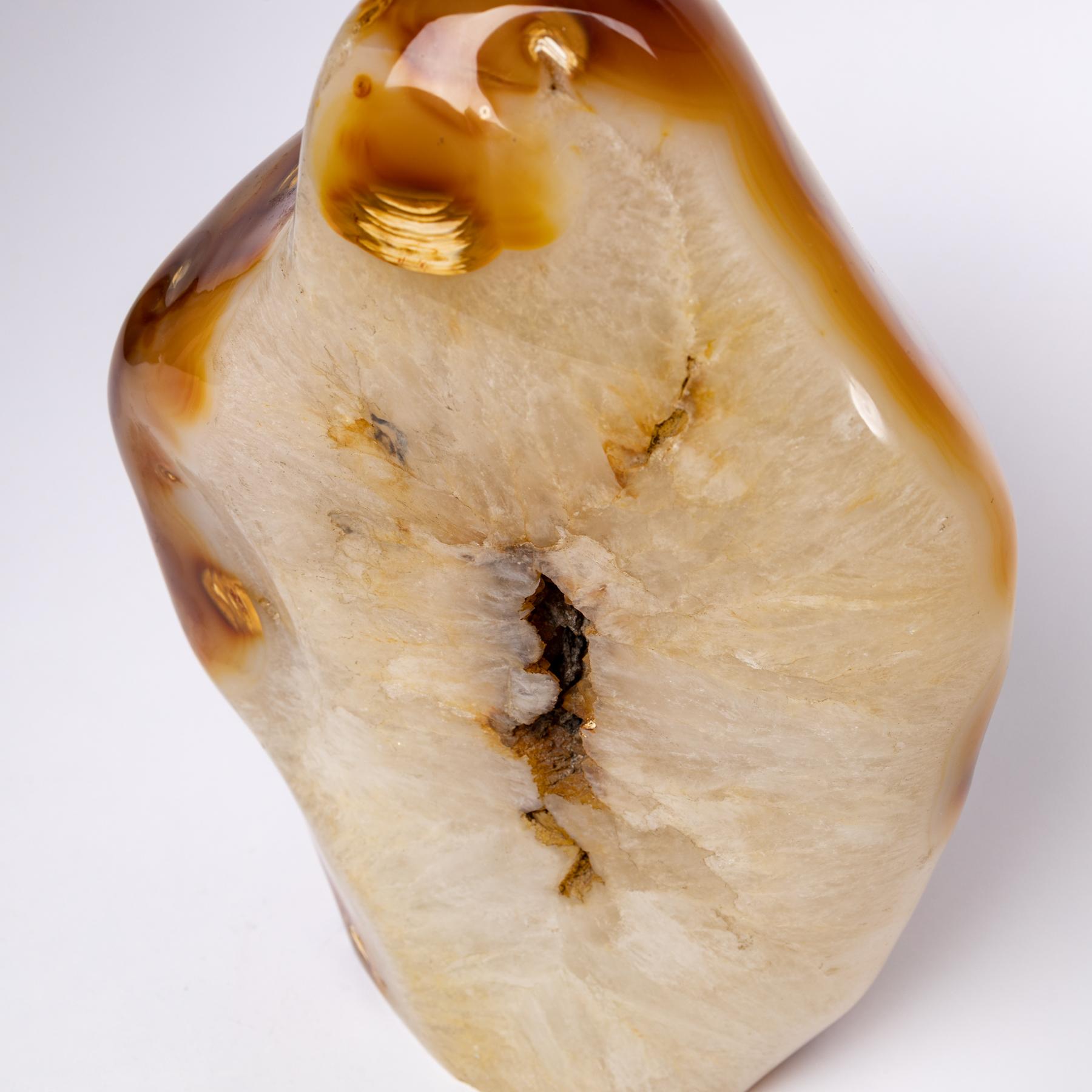 Contemporary Madagascar Freeform Agate Brown and Beige Colors For Sale