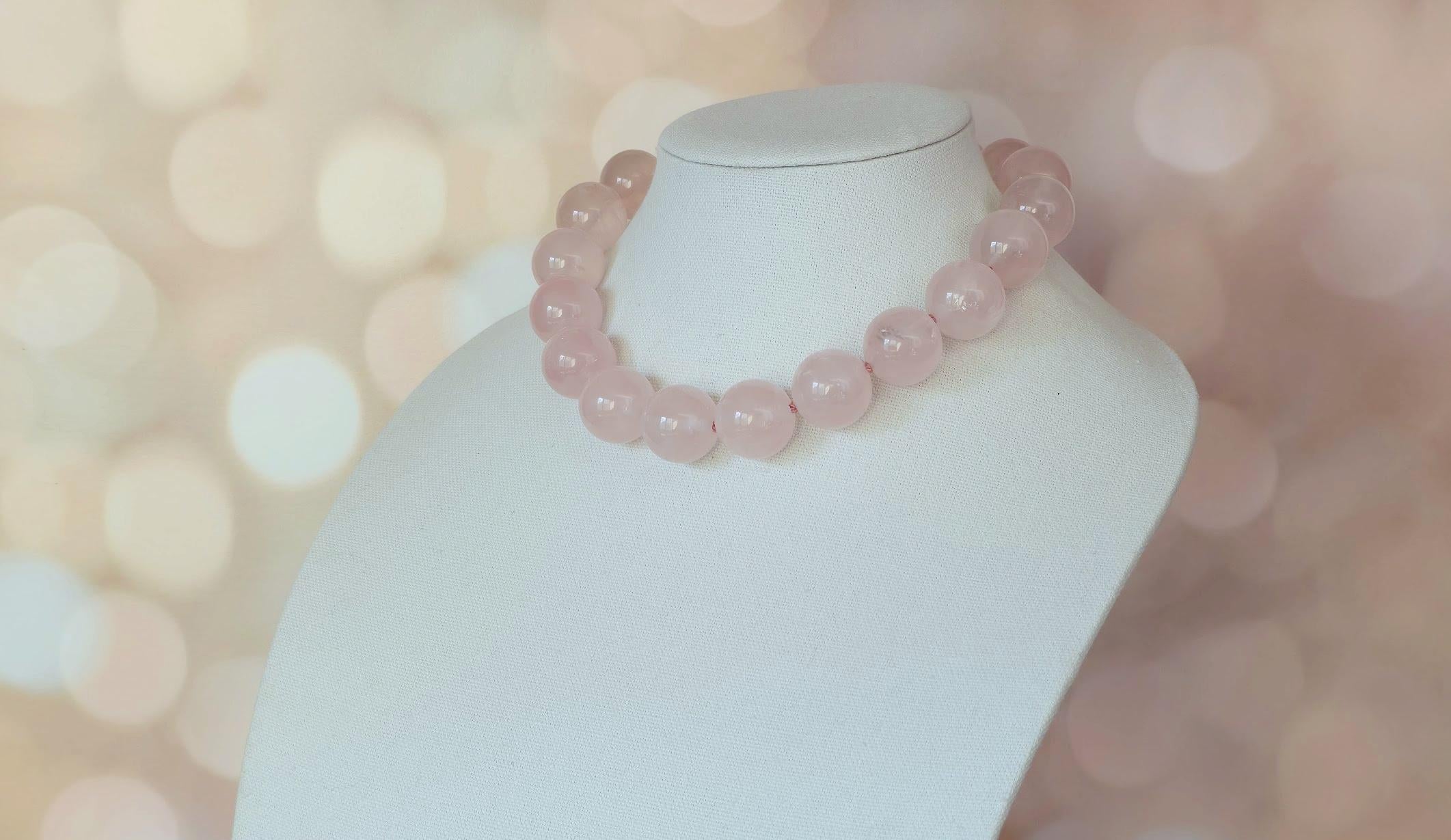 Collana di quarzo rosa Madagascar Ice In condizioni ottime in vendita a Chesterland, OH