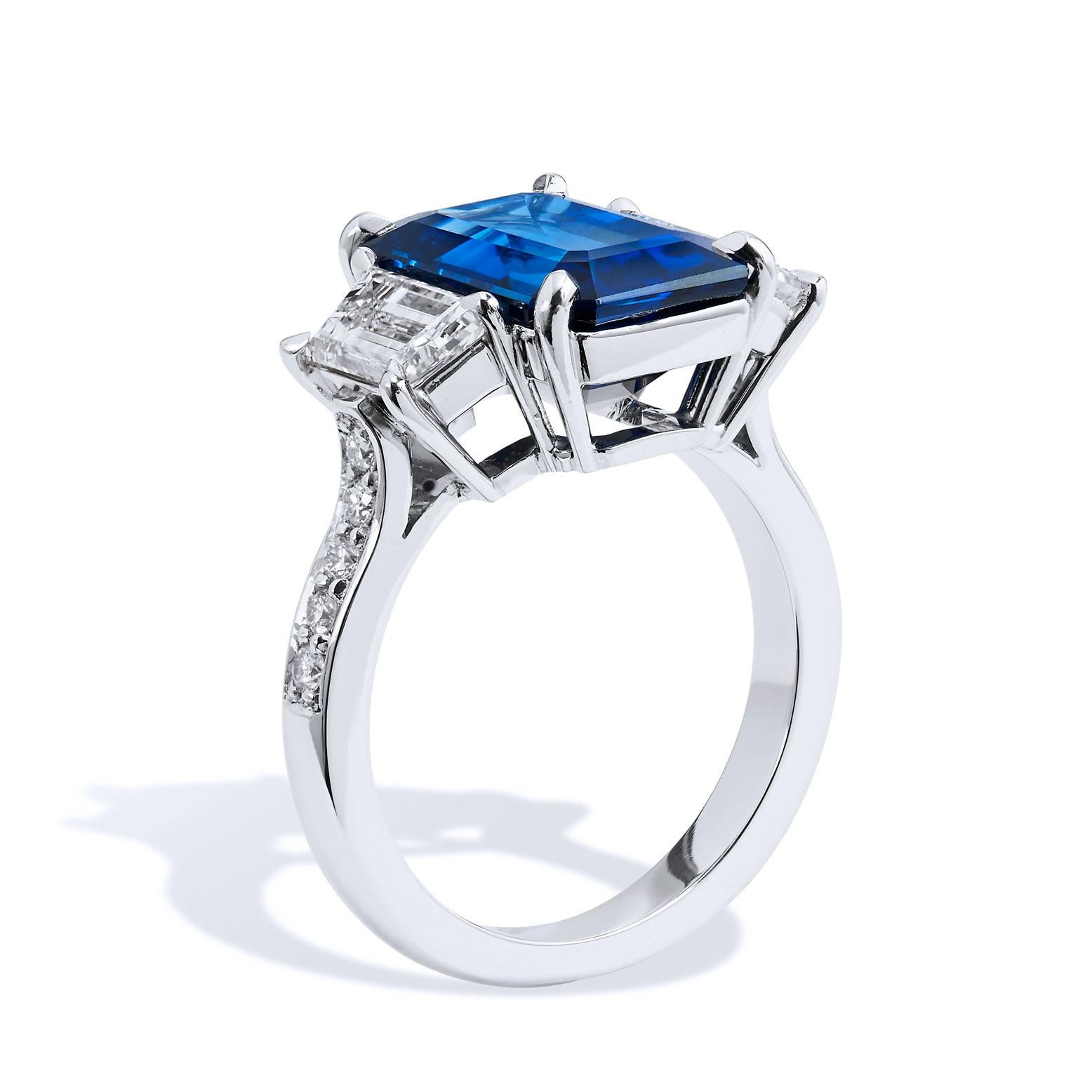 Women's Madagascar Royal Blue Sapphire Diamond Ring Handmade For Sale