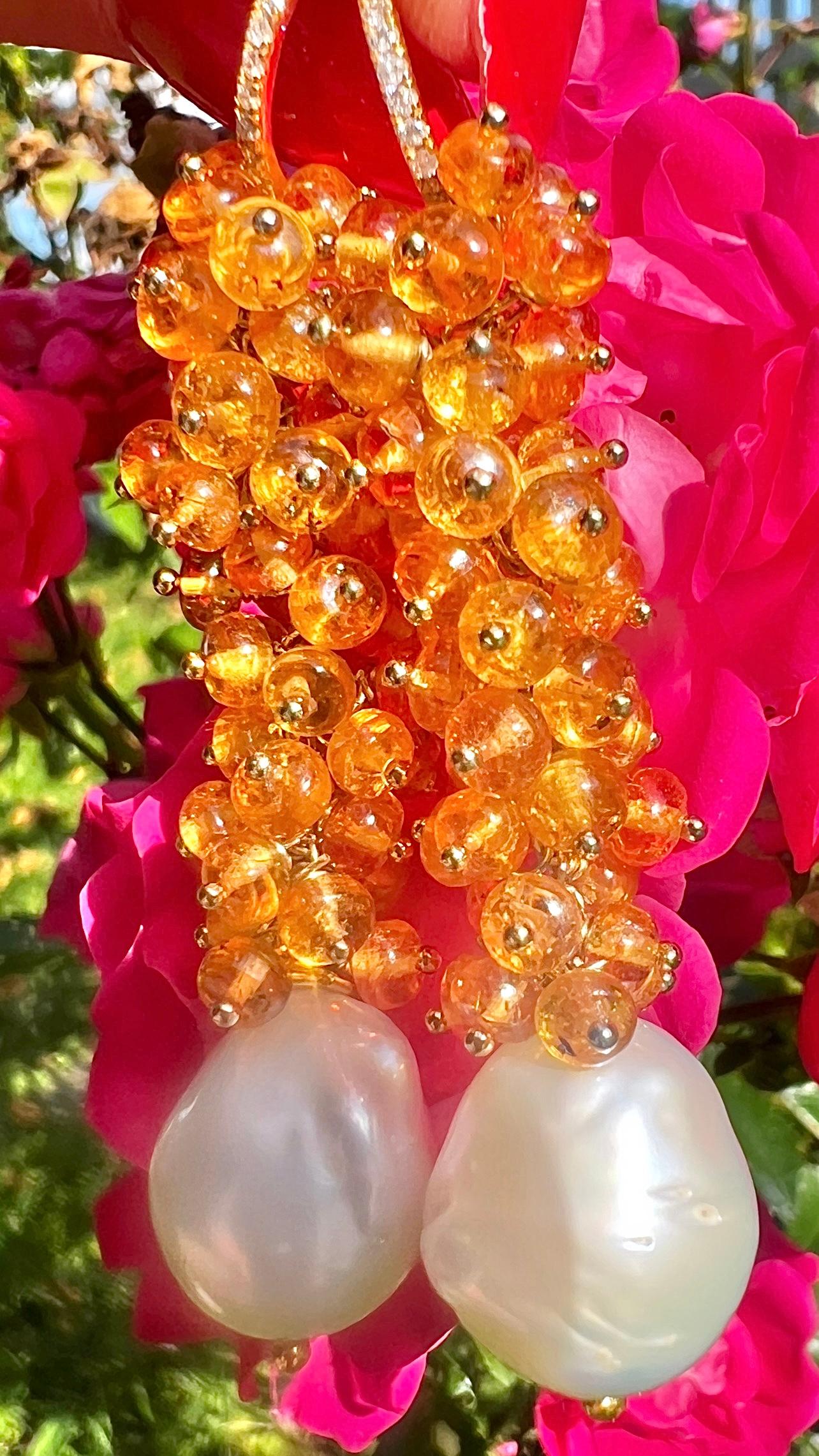 Pendientes de granate naranja mandarina espesartita de Madagascar y perlas barrocas de los Mares del Sur Cuenta en venta