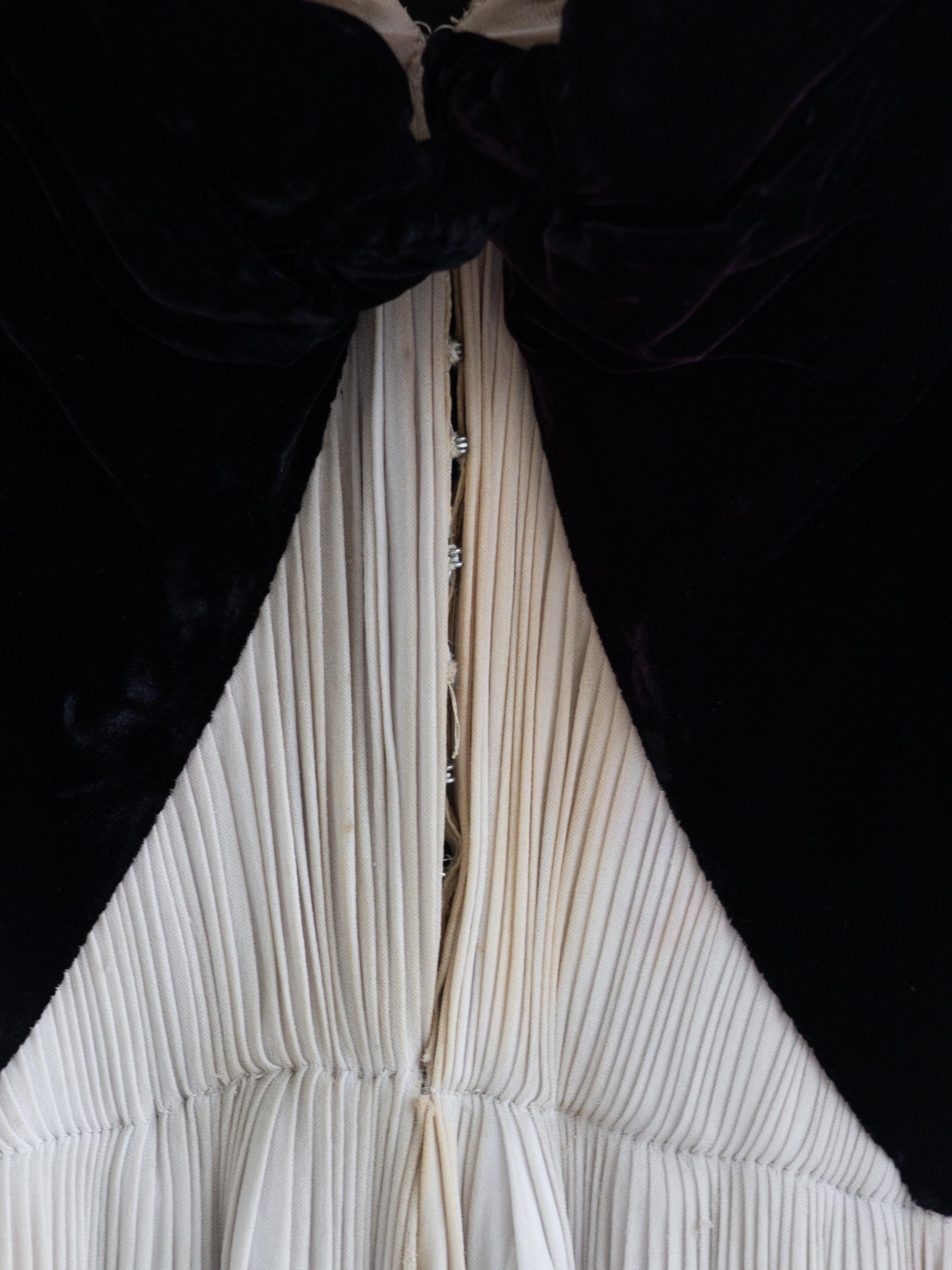 Madame Gres 1954 Personally Owned Black Velvet Grey Silk Draped Pleated Gown For Sale 2