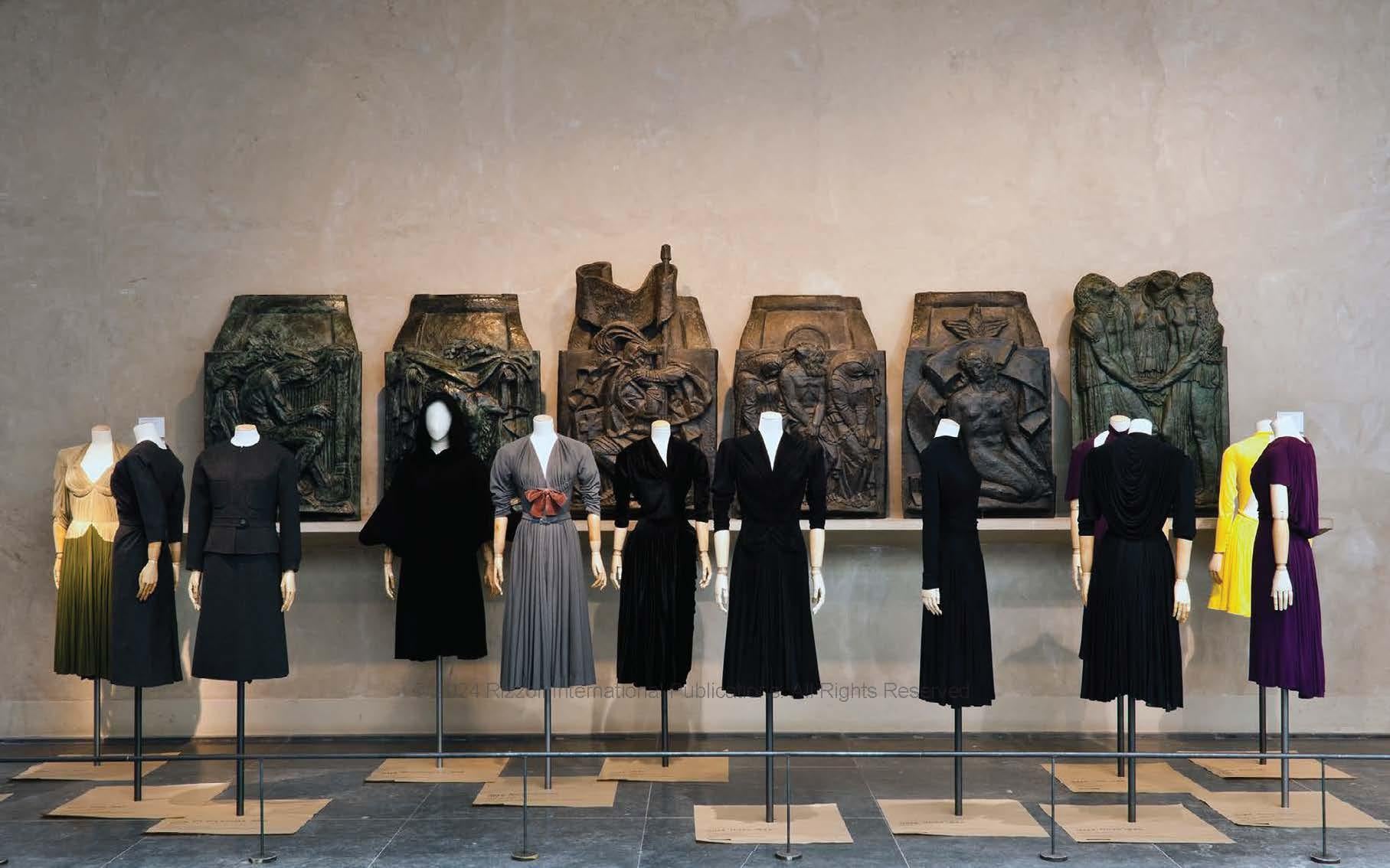 Papier Madame Grès : Couture Paris en vente