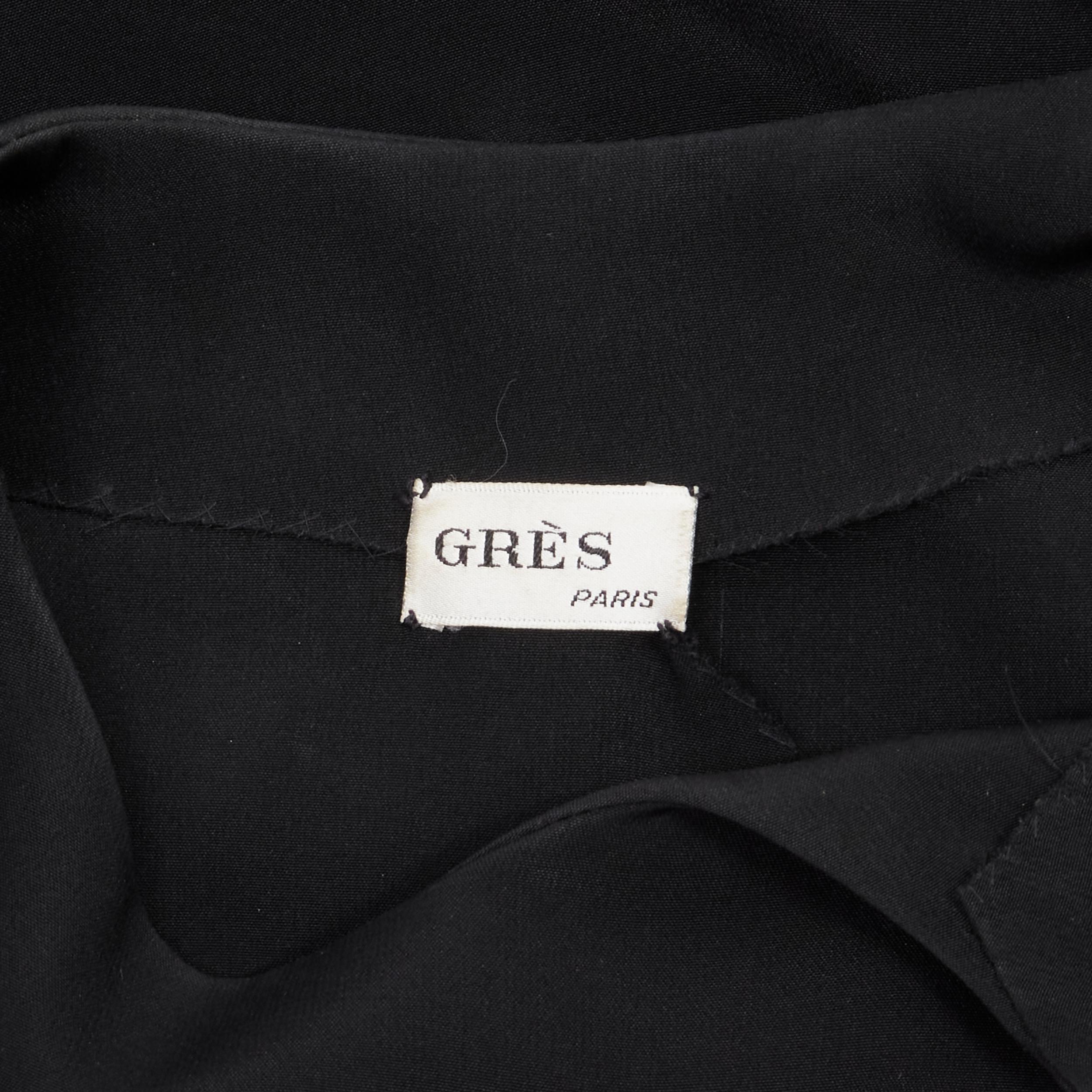MADAME GRES Haute Couture Paris 1972 - Robe en crêpe noir à découpes fendues et fendues M en vente 5