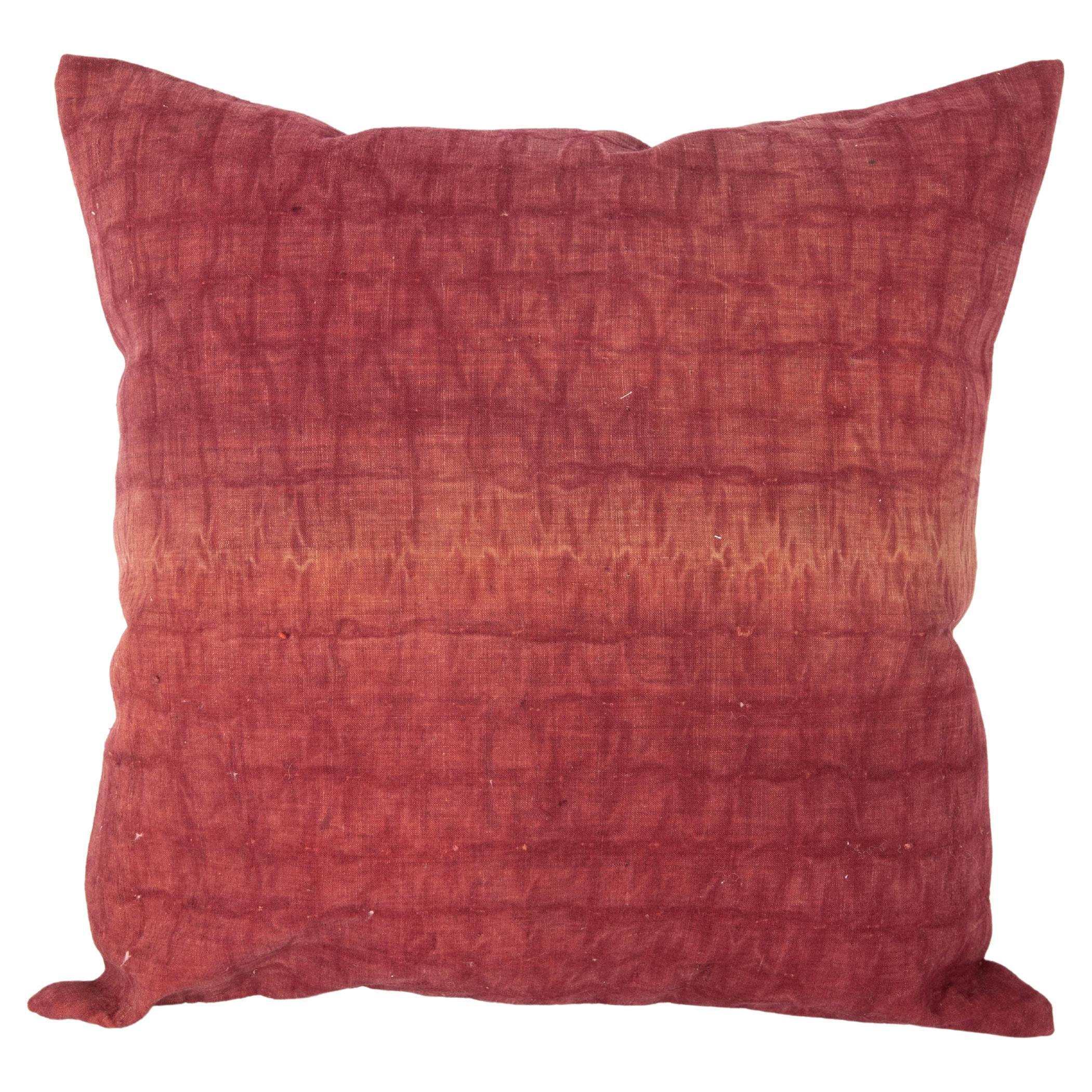 Couvercle d'oreiller rouge moutarde fabriqué à partir d'un coussin de courtepointe du début du 20e siècle, Turquie